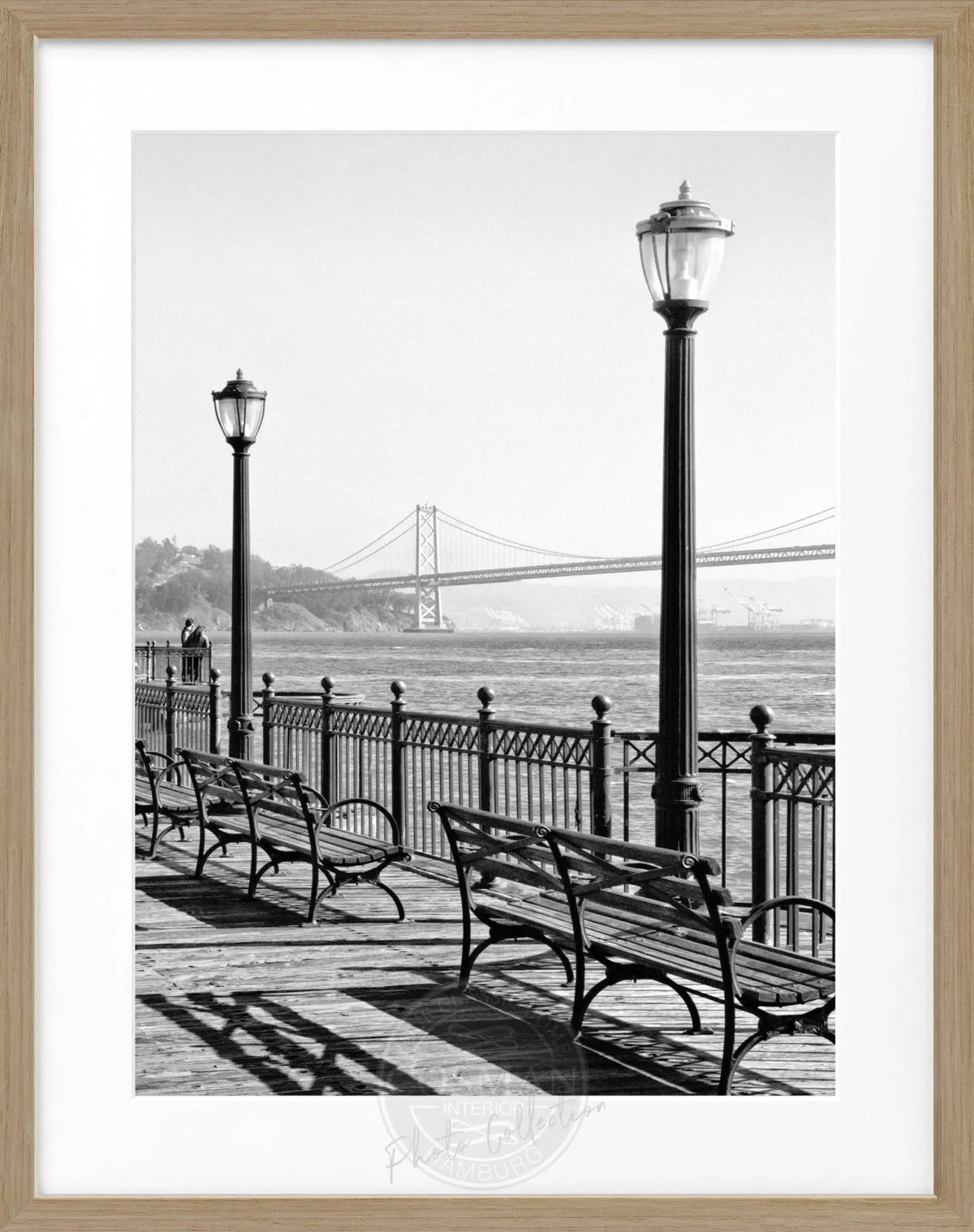 Schwarz-weiß Poster mit Rahmen von Cosman-Photocollection, Bay Bridge San Francisco, 25x31 cm, kunstvoller Fotodruck