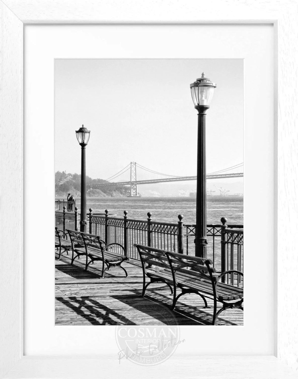 Schwarz-weiß Poster mit Rahmen von Cosman-Photocollection, Motiv der Bay Bridge in San Francisco, 25x31 cm