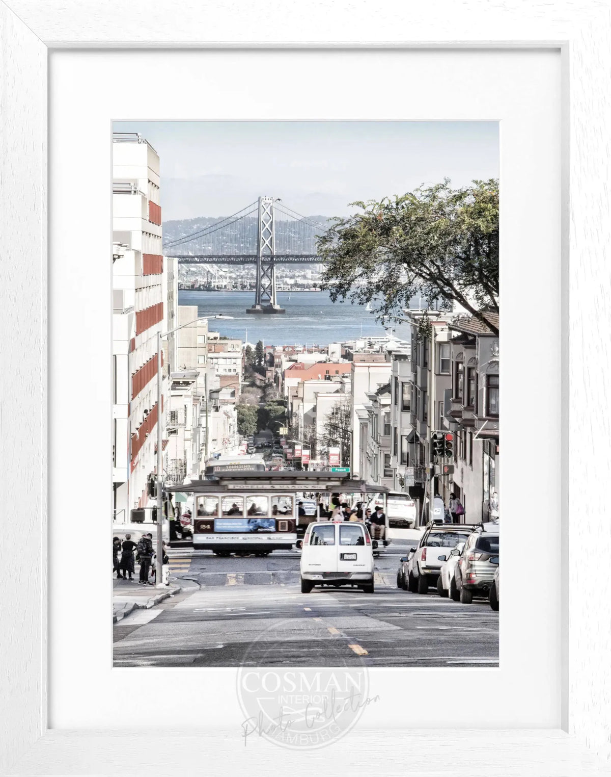 Schwarz-weiß Poster mit Rahmen von Cosman-Photocollection, zeigt die Bay Bridge in San Francisco, Maße 25x31 cm.