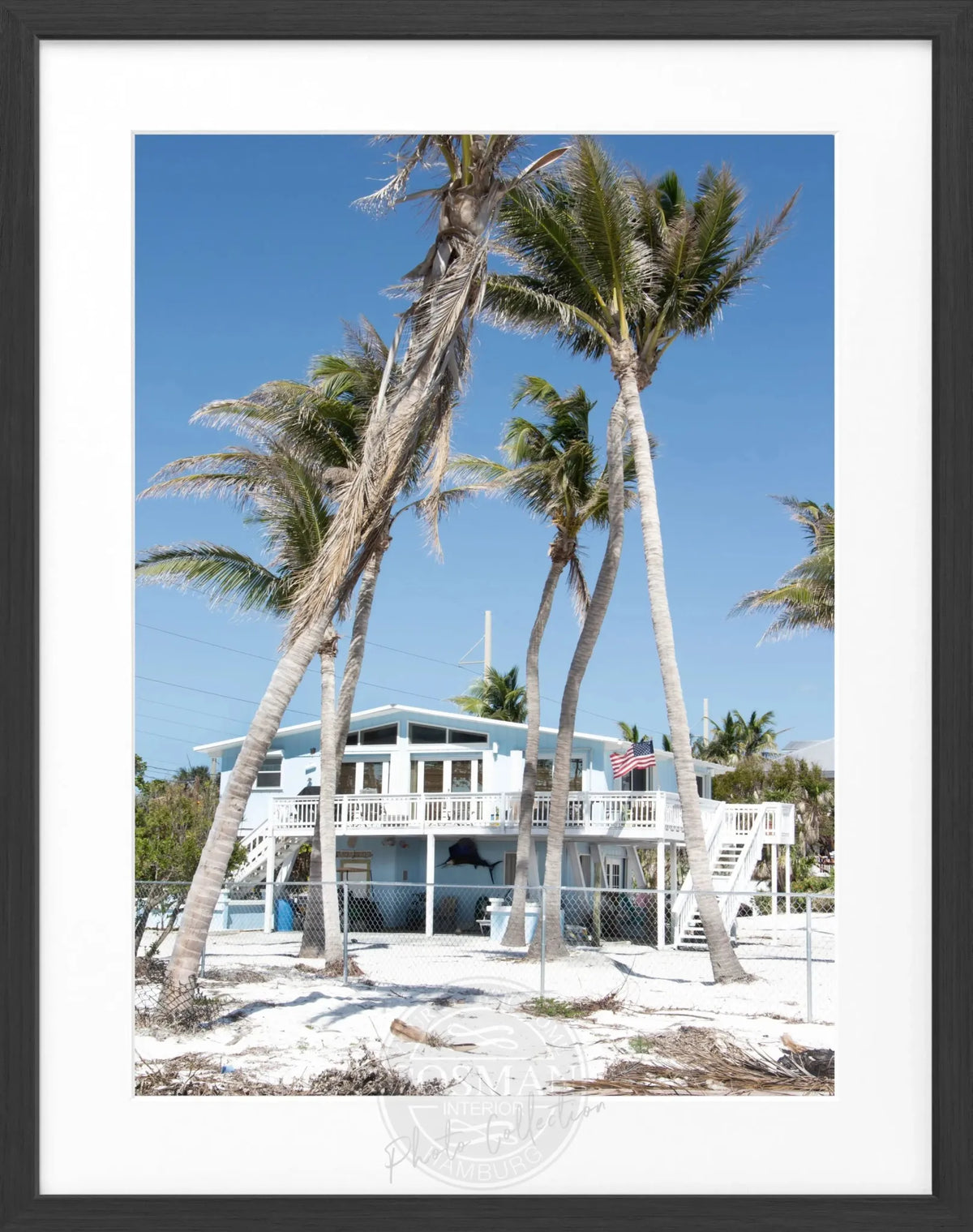 Schwarz-weiß Poster mit Rahmen von Cosman-Photocollection, Florida Key West ’Beach House’, 25x31 cm, Motive der Strandvilla