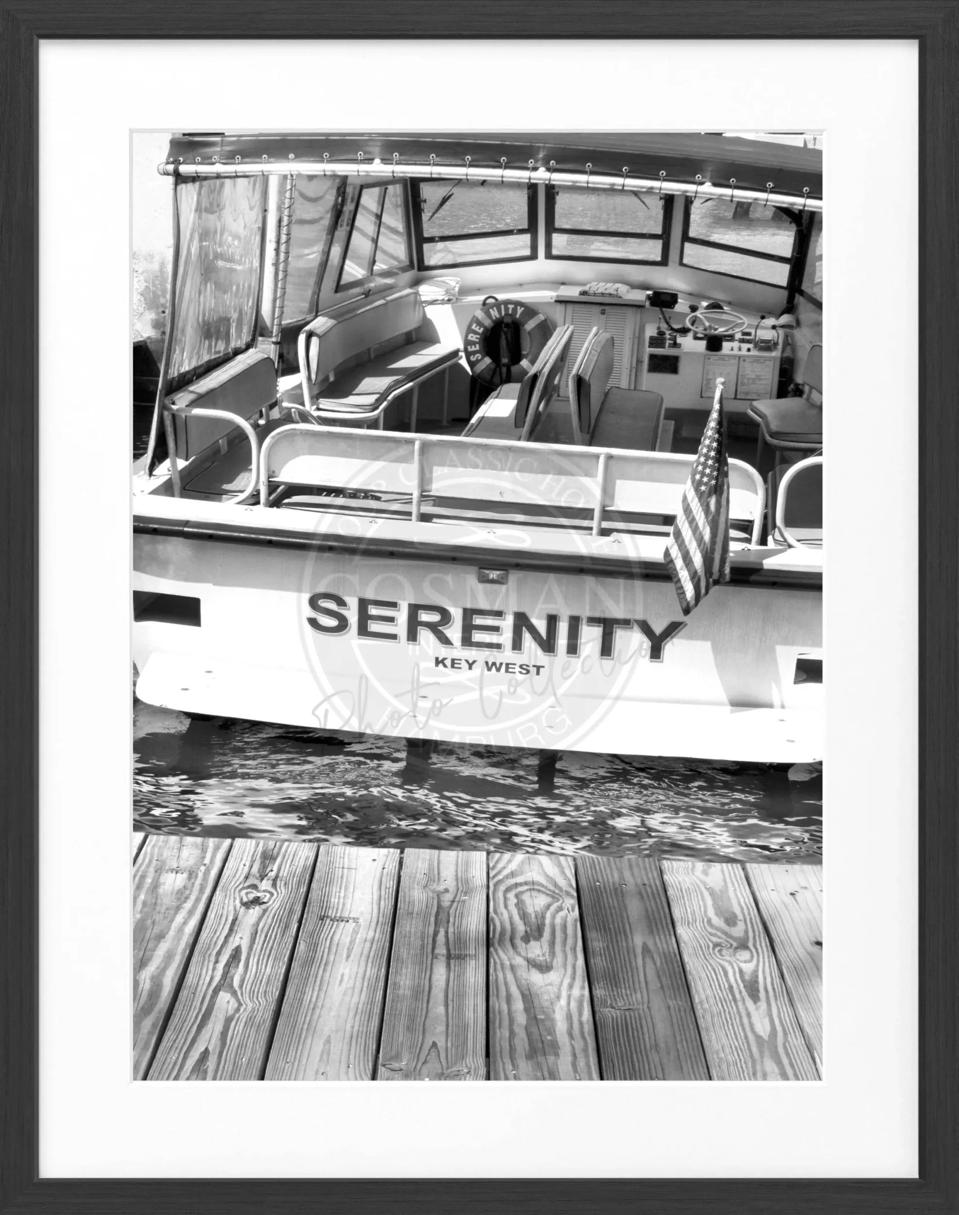 Schwarz-weiß Poster mit Rahmen von Cosman-Photocollection, Florida Key West Boot Motiv, 25x31cm, Wanddekoration