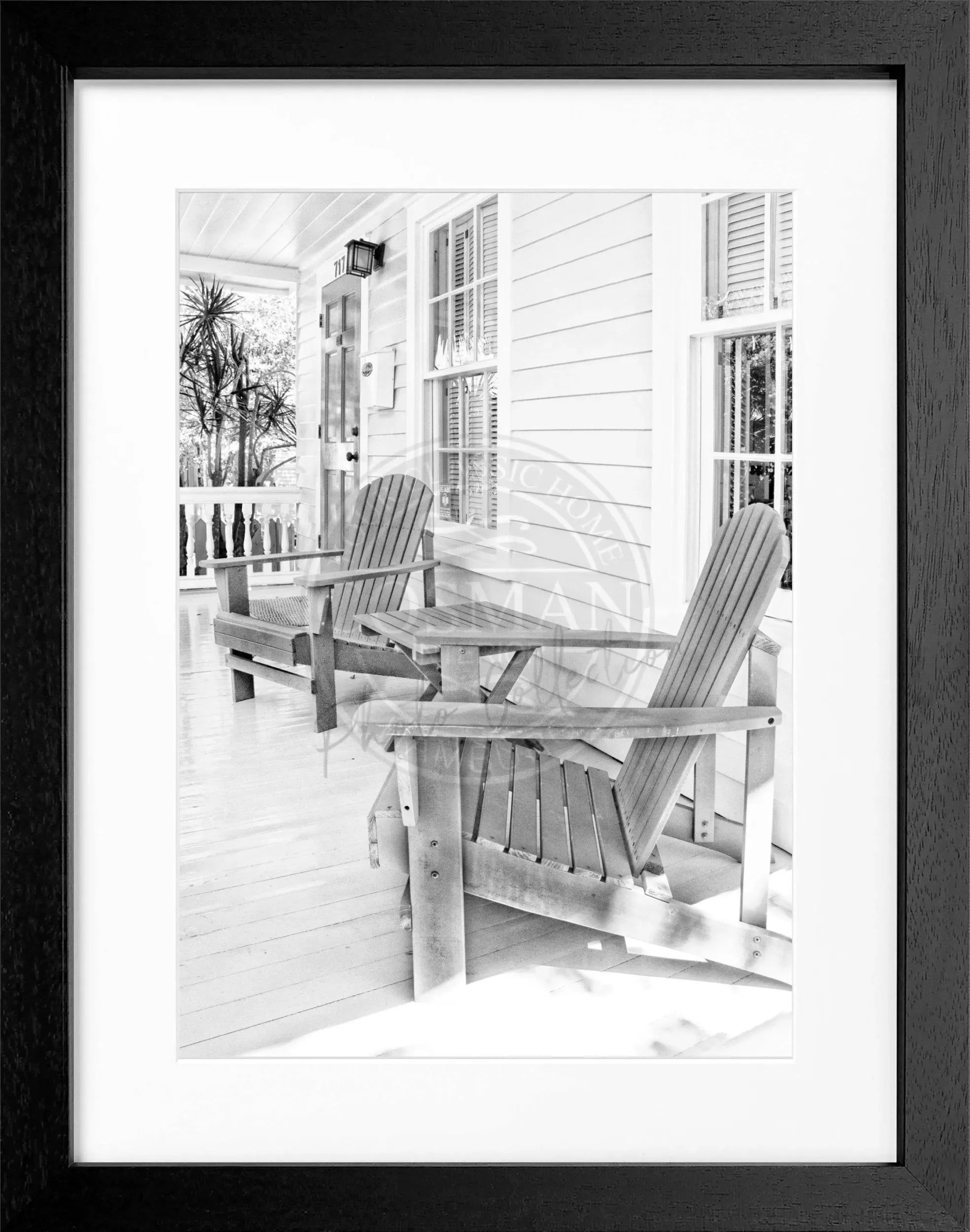 Schwarz-weiß Poster mit Rahmen, Florida Key West ’Deckchair’ Motiv, von Cosman-Photocollection, 25x31 cm