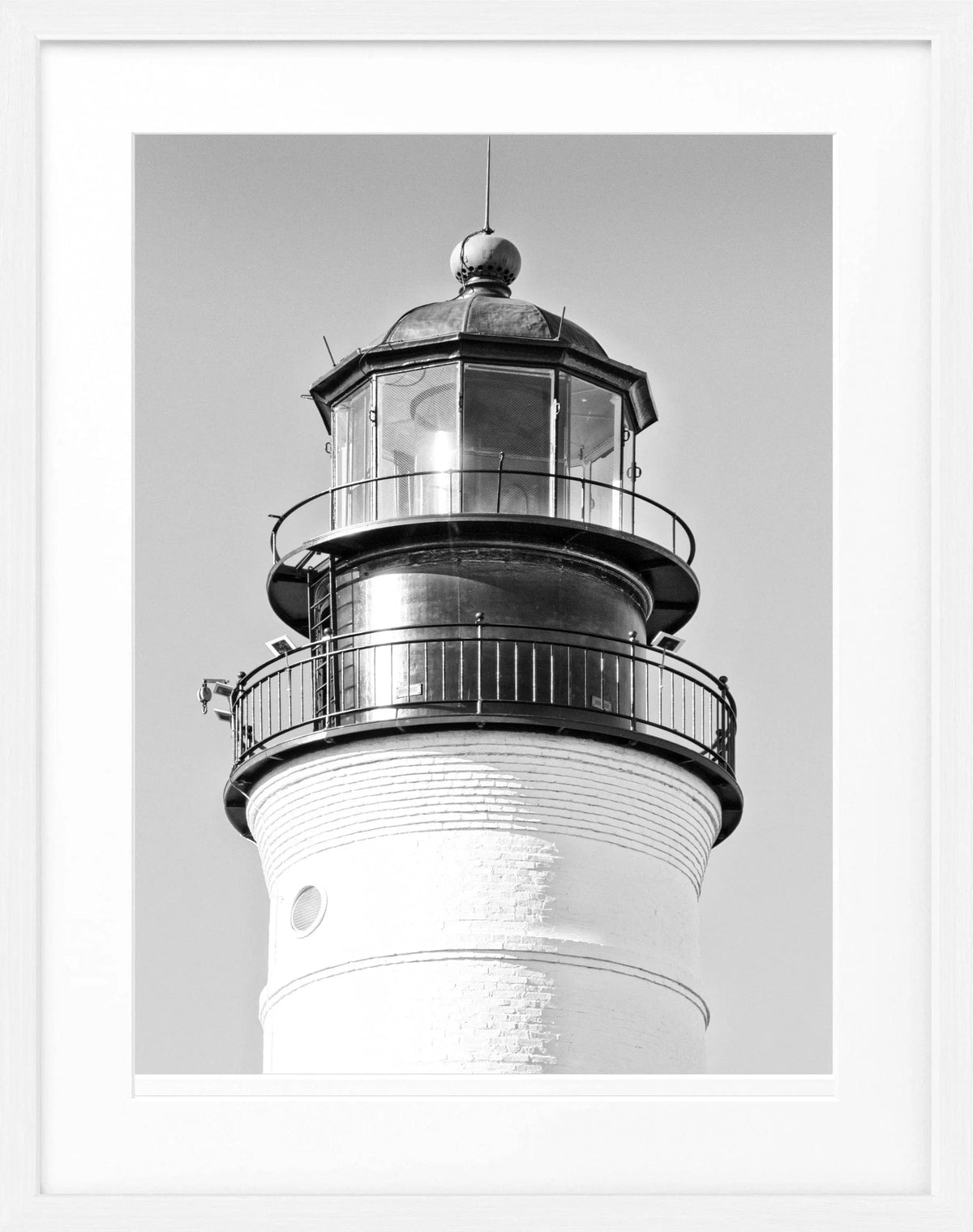 Schwarz-weiß Poster mit Rahmen von Cosman-Photocollection, Motiv Leuchtturm in Florida Key West, 25x31 cm.