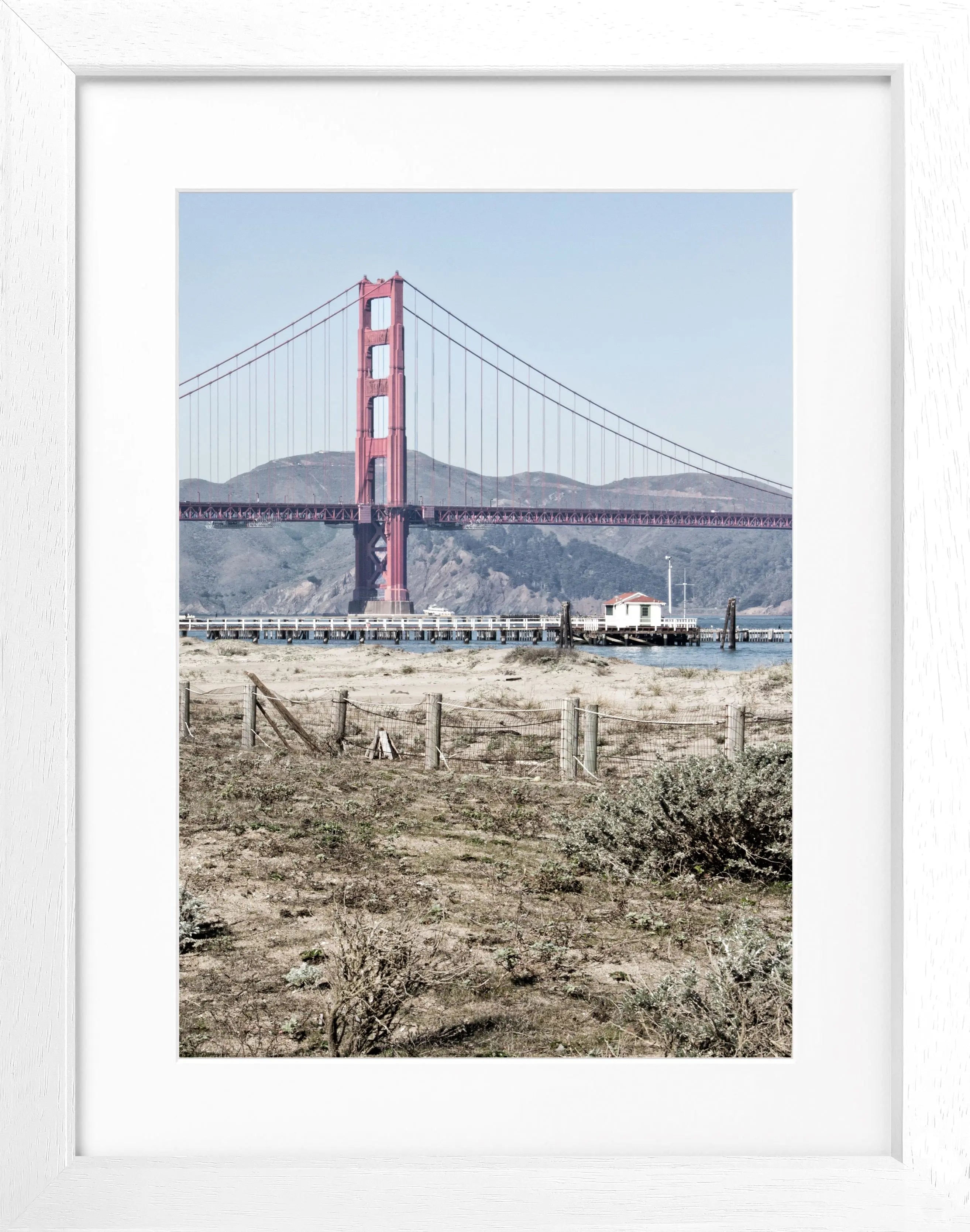 Schwarz-weiß Poster mit Rahmen, Golden Gate Bridge in San Francisco, von Cosman-Photocollection, 25x31 cm