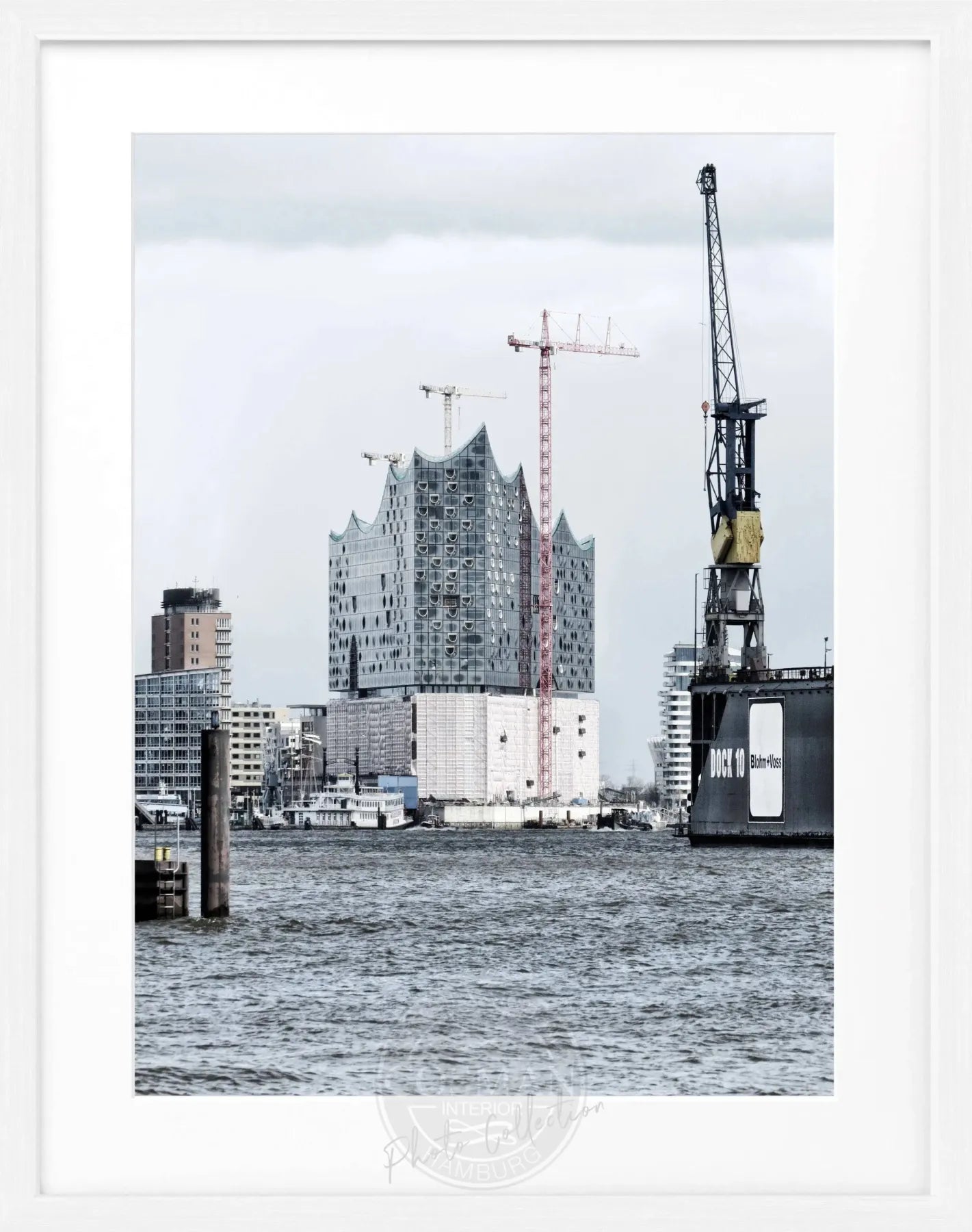 Schwarz-weiß Poster mit Rahmen, Hamburg Hafen Elphi, von Cosman-Photocollection, 25x31 cm, stilvolles Wandbild