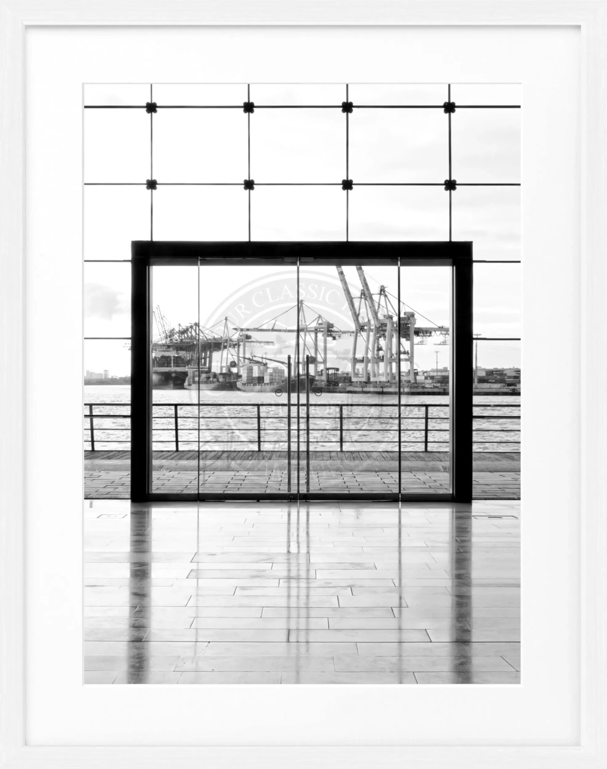 Schwarz-weiß Poster mit Rahmen, Hamburg Hafen, von Cosman-Photocollection, 25x31 cm, modernes Seemotiv