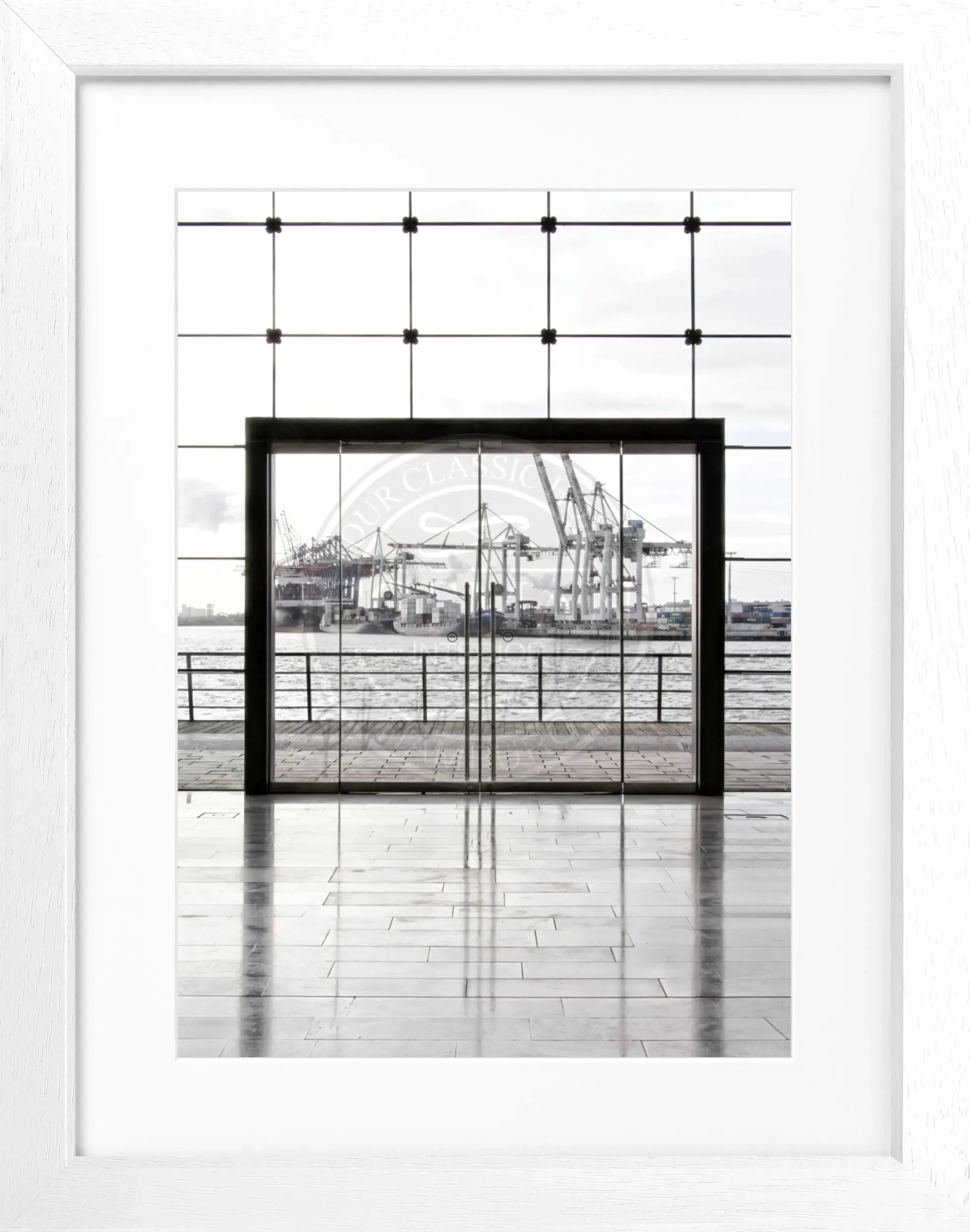Schwarz-weiß Poster mit Rahmen, Hamburg Hafen Motiv, 25x31 cm, von Cosman-Photocollection, Wanddekoration für Hamburg-Liebhaber