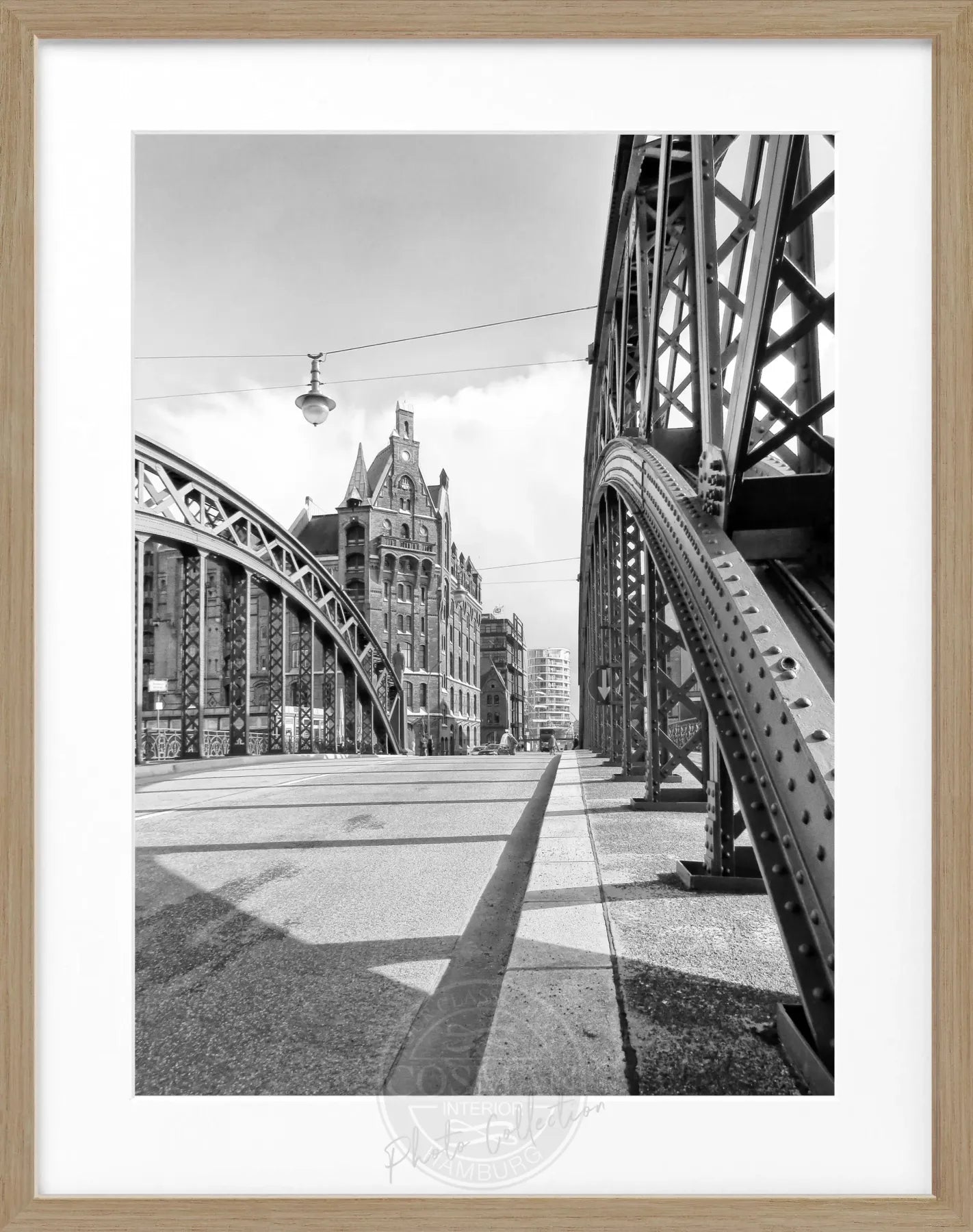 Schwarzweiß-Poster mit Rahmen, Hamburg Speicherstadt, von Cosman-Photocollection, 25x31 cm, Wanddekoration
