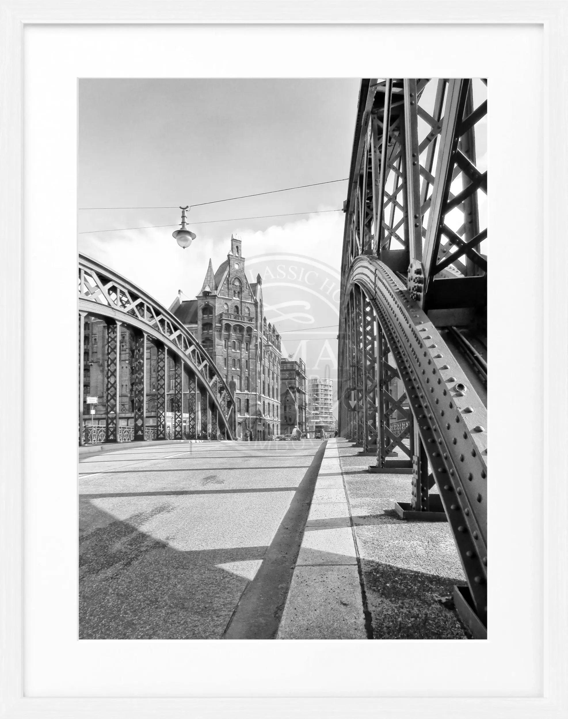 Schwarz-weiß Poster mit Rahmen, Hamburg Speicherstadt Motiv, 25x31cm, von Cosman-Photocollection