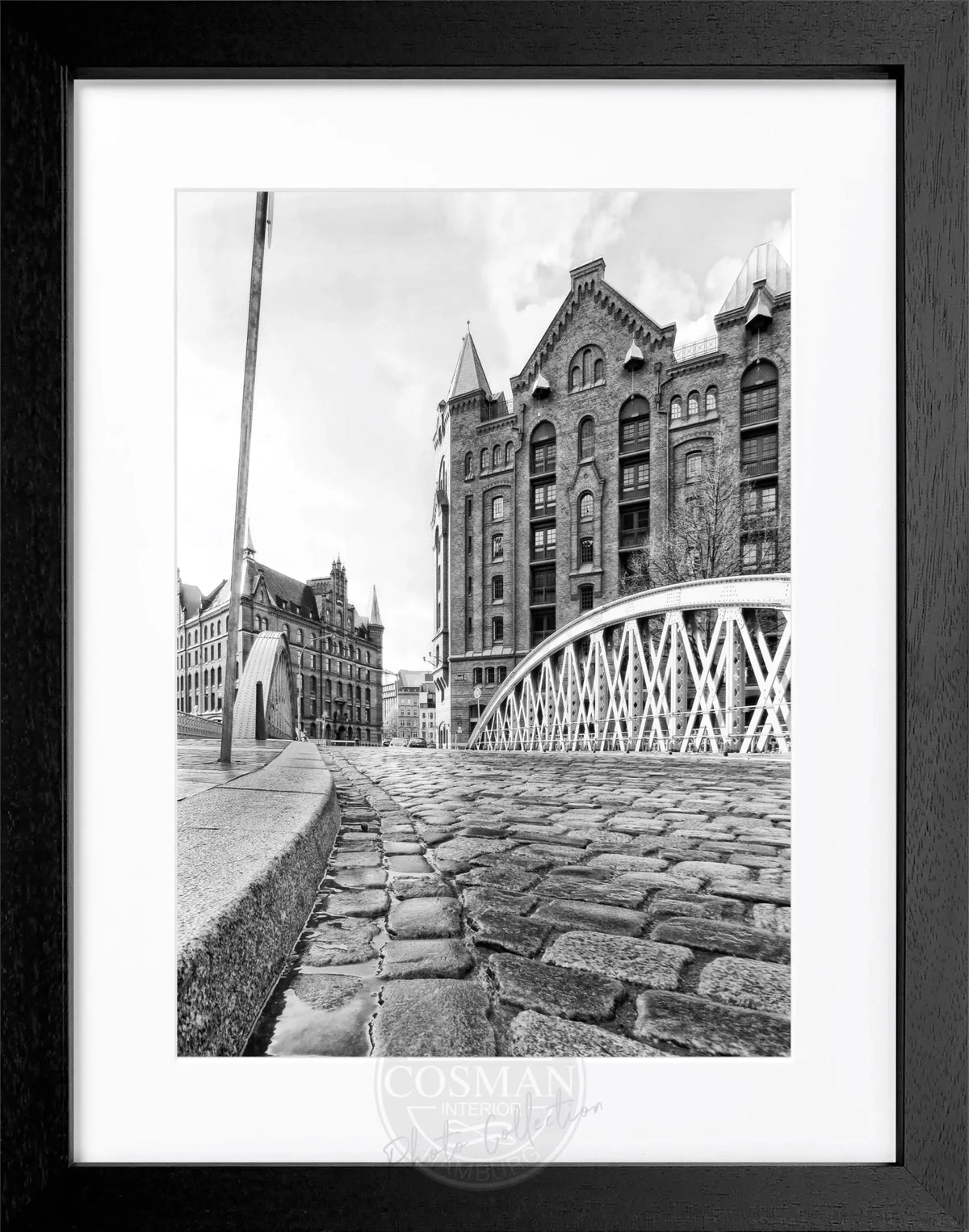 Schwarzweiß-Poster mit Rahmen von Cosman-Photocollection, Hamburg Speicherstadt, 25x31cm, dekoratives Wandbild