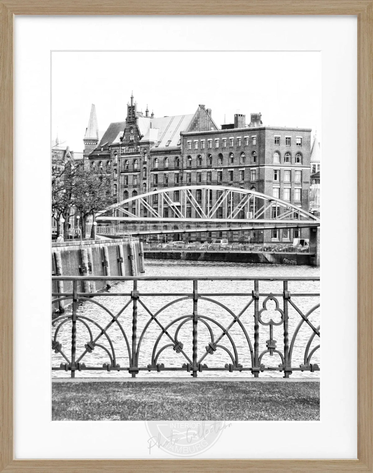 Schwarz-weiß Poster mit Rahmen von Cosman-Photocollection, Hamburg Speicherstadt, 25x31 cm, dekoratives Wandbild