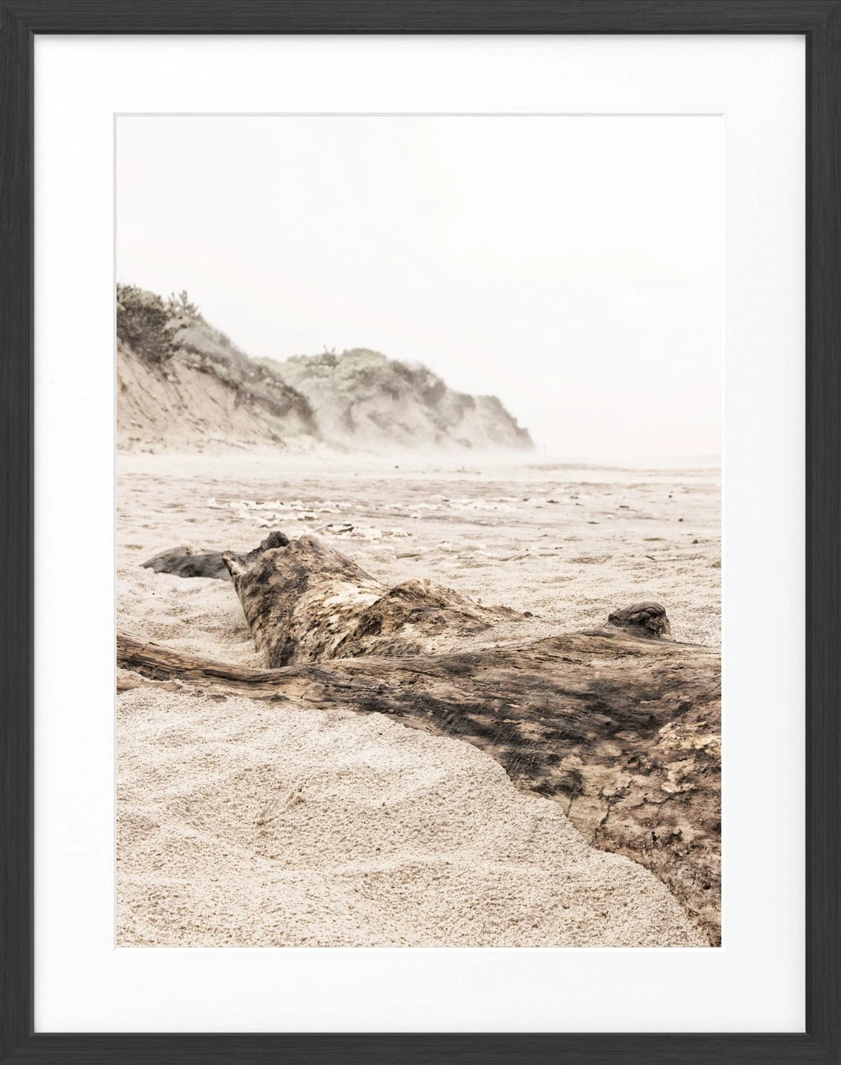 Schwarz-weiß Poster mit Rahmen, Hamptons Long Island Beach Motiv von Cosman-Photocollection, 25x31 cm
