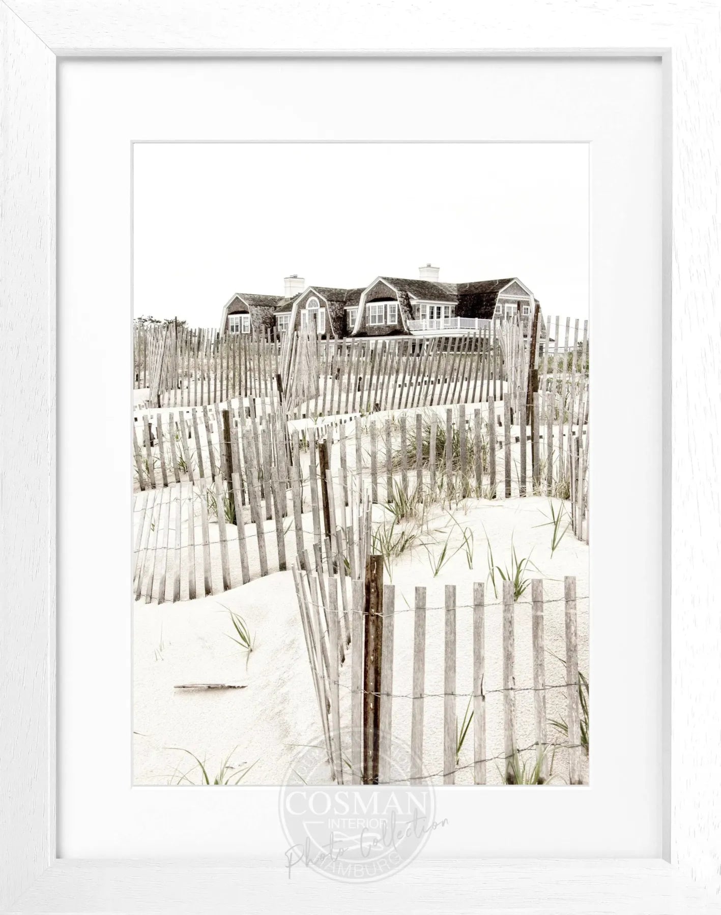 Schwarz-weiß Poster mit Rahmen, Hamptons Long Island ’Beach House’, von Cosman-Photocollection, 25x31cm, dekoratives Wandbild