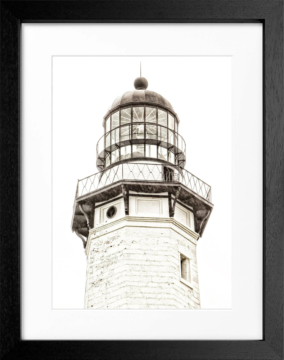 Schwarz-weiß Poster mit Rahmen von Cosman-Photocollection, Motiv Montauk Leuchtturm in den Hamptons, 25x31 cm