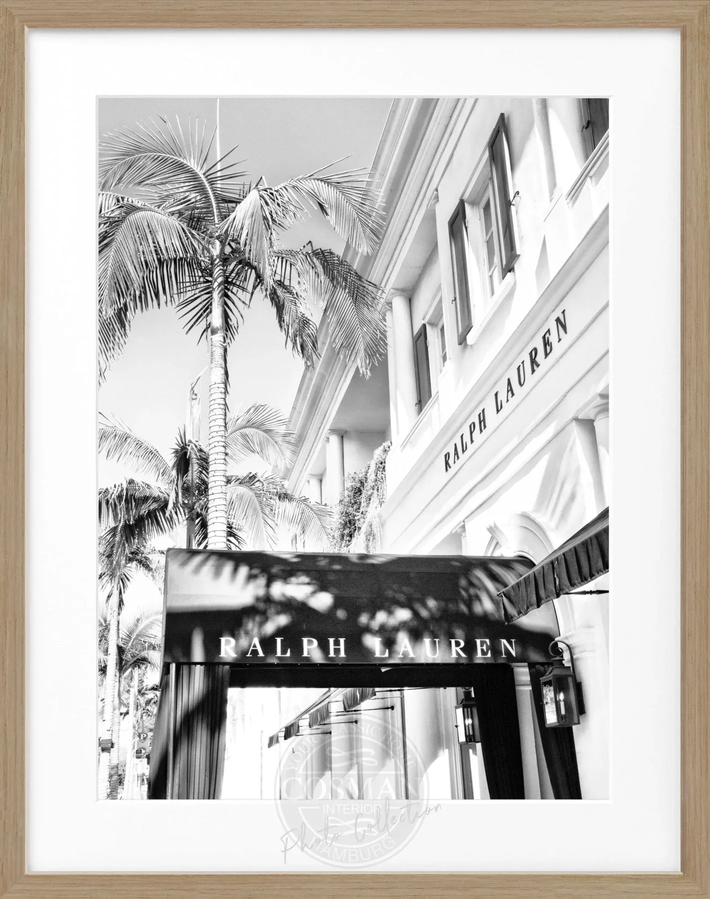 Schwarz-weiß Poster mit Rahmen von Beverly Hills, Kalifornien, Ralph Lauren Motiv, von Cosman-Photocollection, 25x31 cm