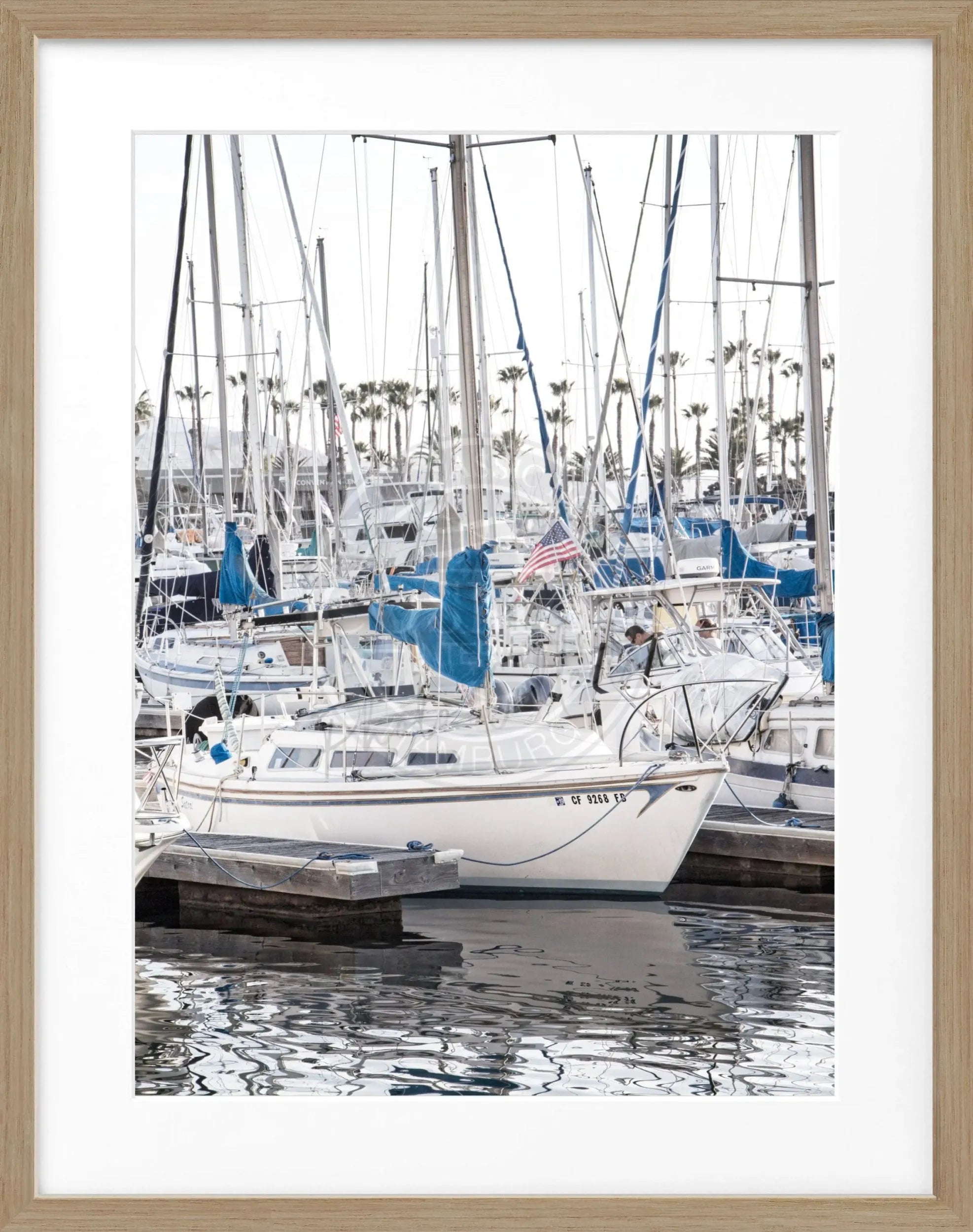 Schwarz-weiß Poster mit Rahmen von Kalifornien 'Boat' von Cosman-Photocollection, 25x31cm, dekoratives Wandbild