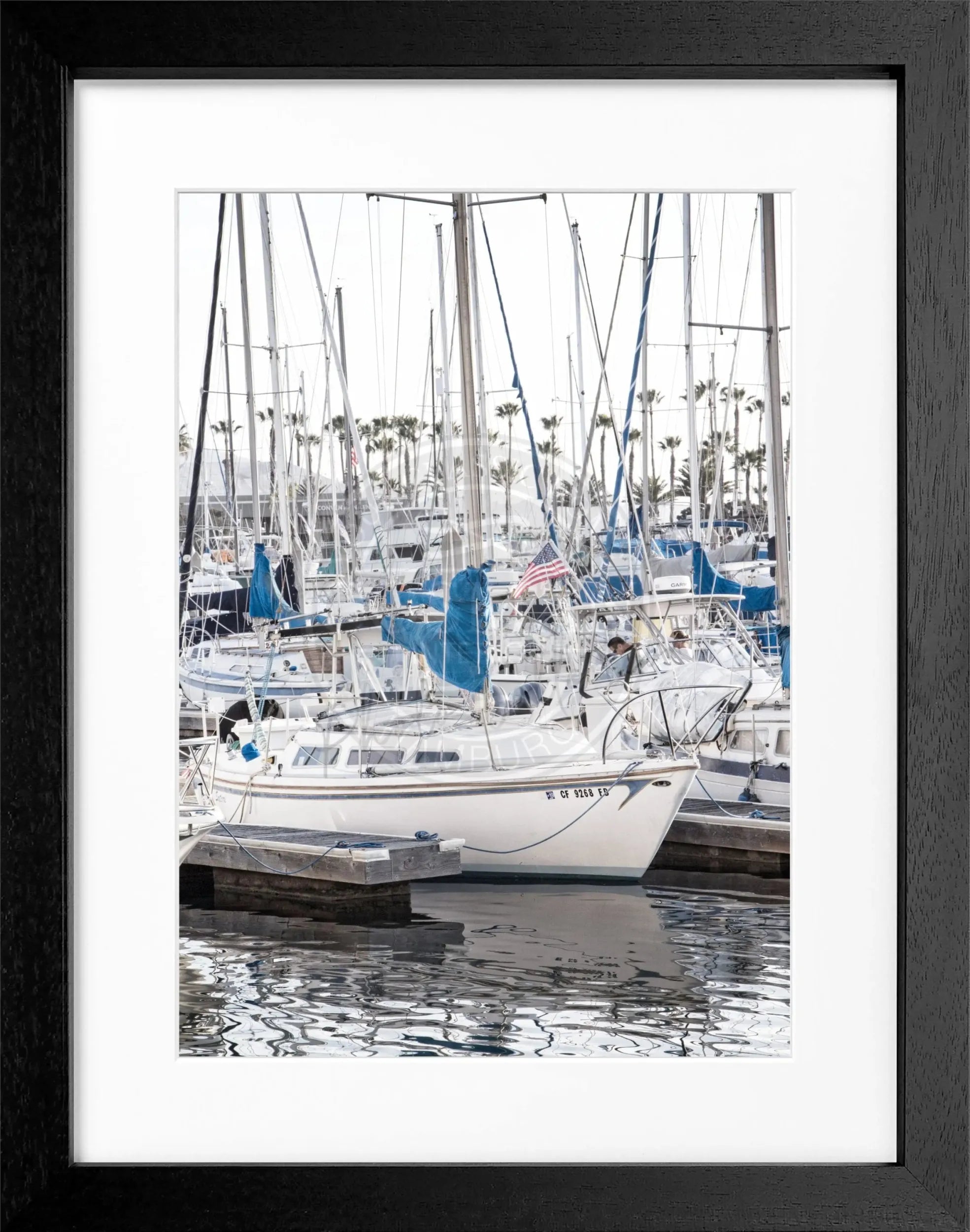 Schwarz-weiß Poster mit Rahmen, Kalifornien 'Boat', von Cosman-Photocollection, 25x31 cm, Wanddekoration, maritimes Motiv