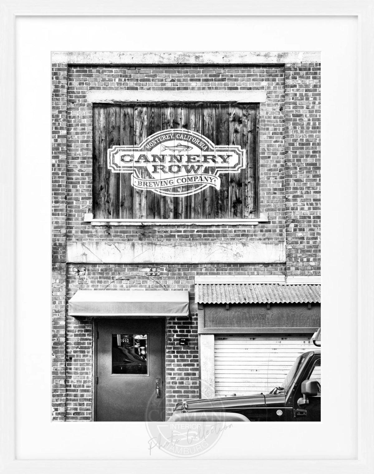Schwarz-weiß Poster mit Rahmen von Cosman-Photocollection, Kalifornien Cannery Row in Monterey, 25x31 cm, stilvolles Wandbild