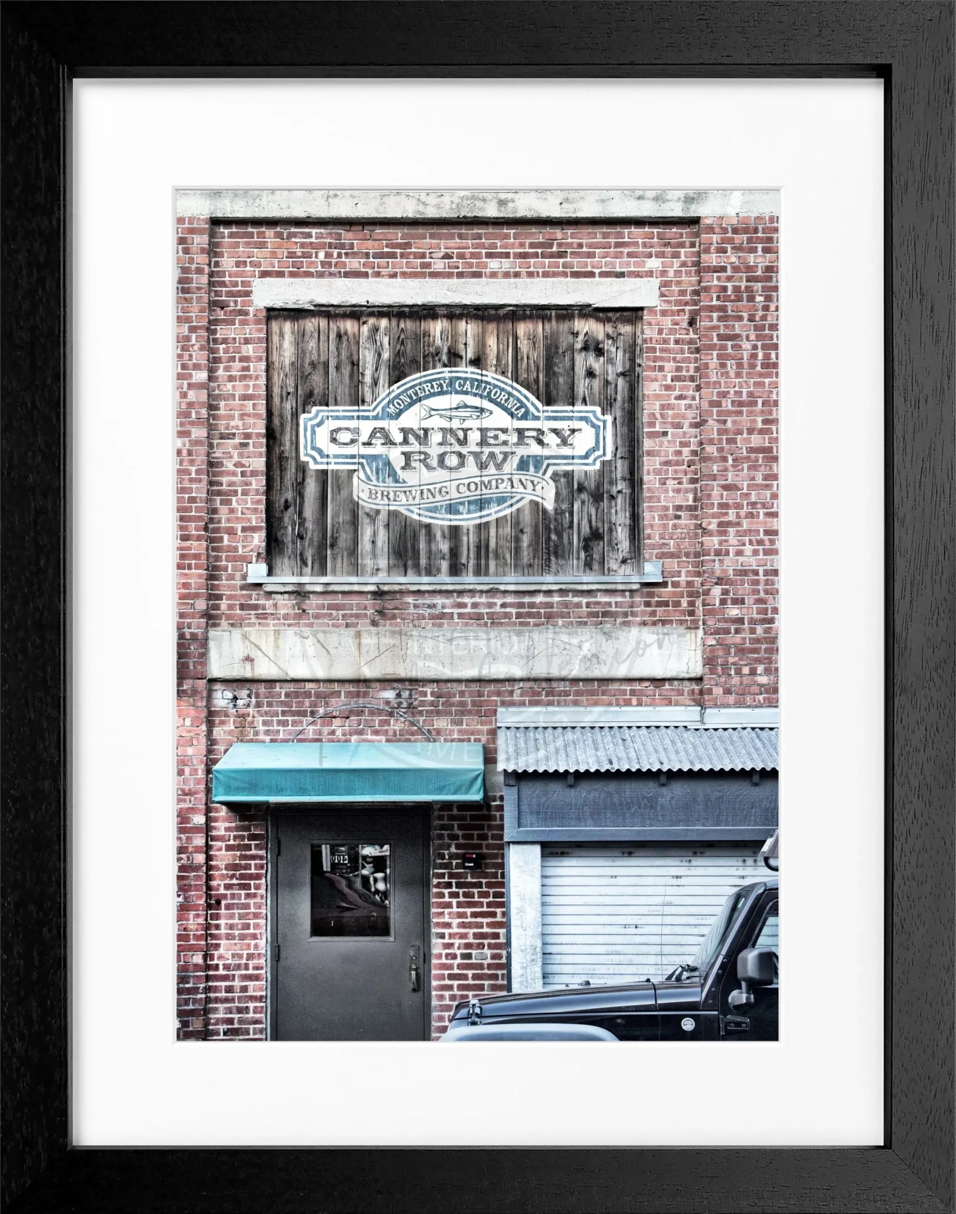 Schwarz-weiß Poster mit Rahmen, Kalifornien 'Cannery Row' Monterey, von Cosman-Photocollection, 25x31 cm, Wanddekoration