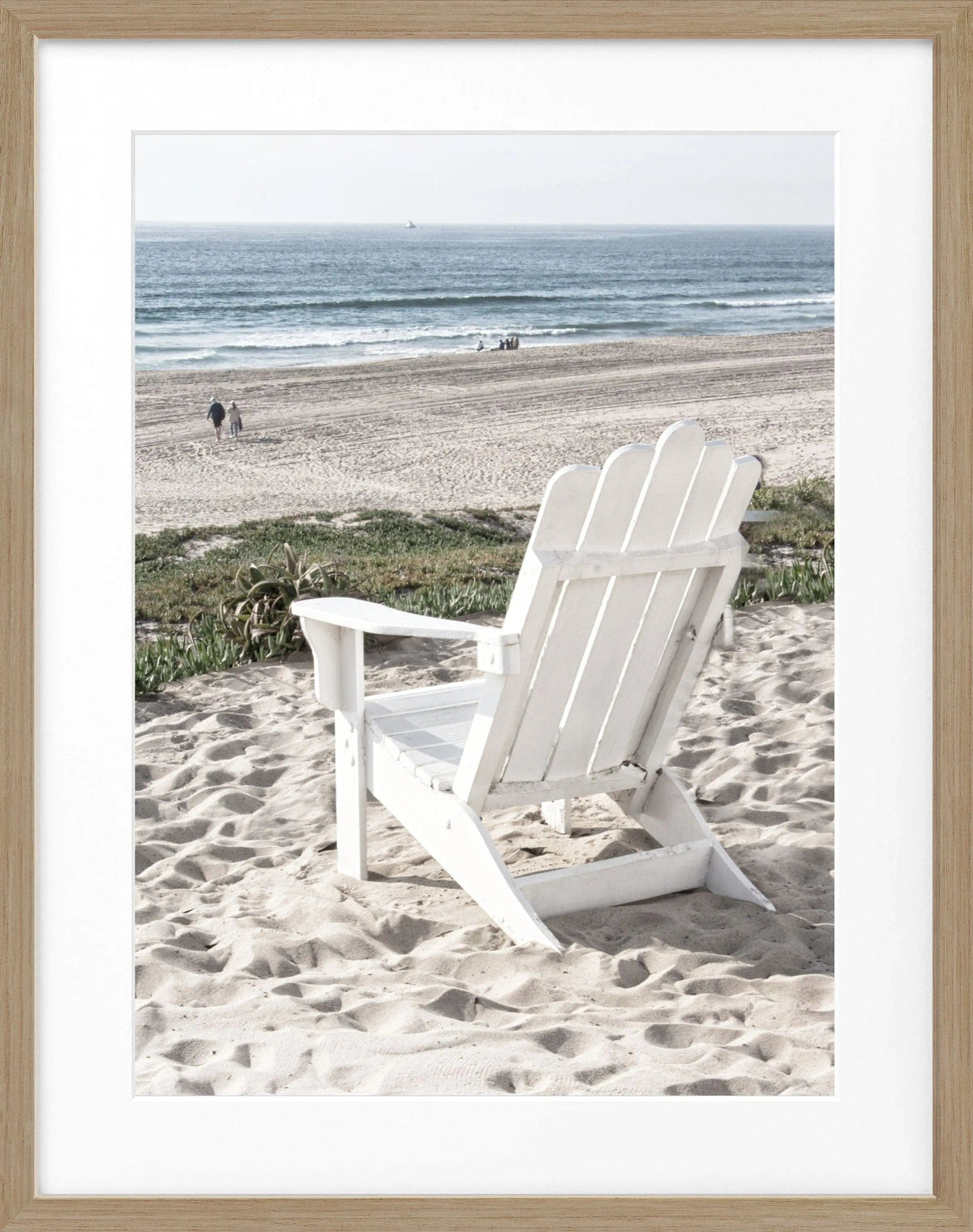 Schwarz-weiß Poster mit Rahmen, Kalifornien ’Deckchair’ Motiv, von Cosman-Photocollection, 25x31 cm, Wanddekoration