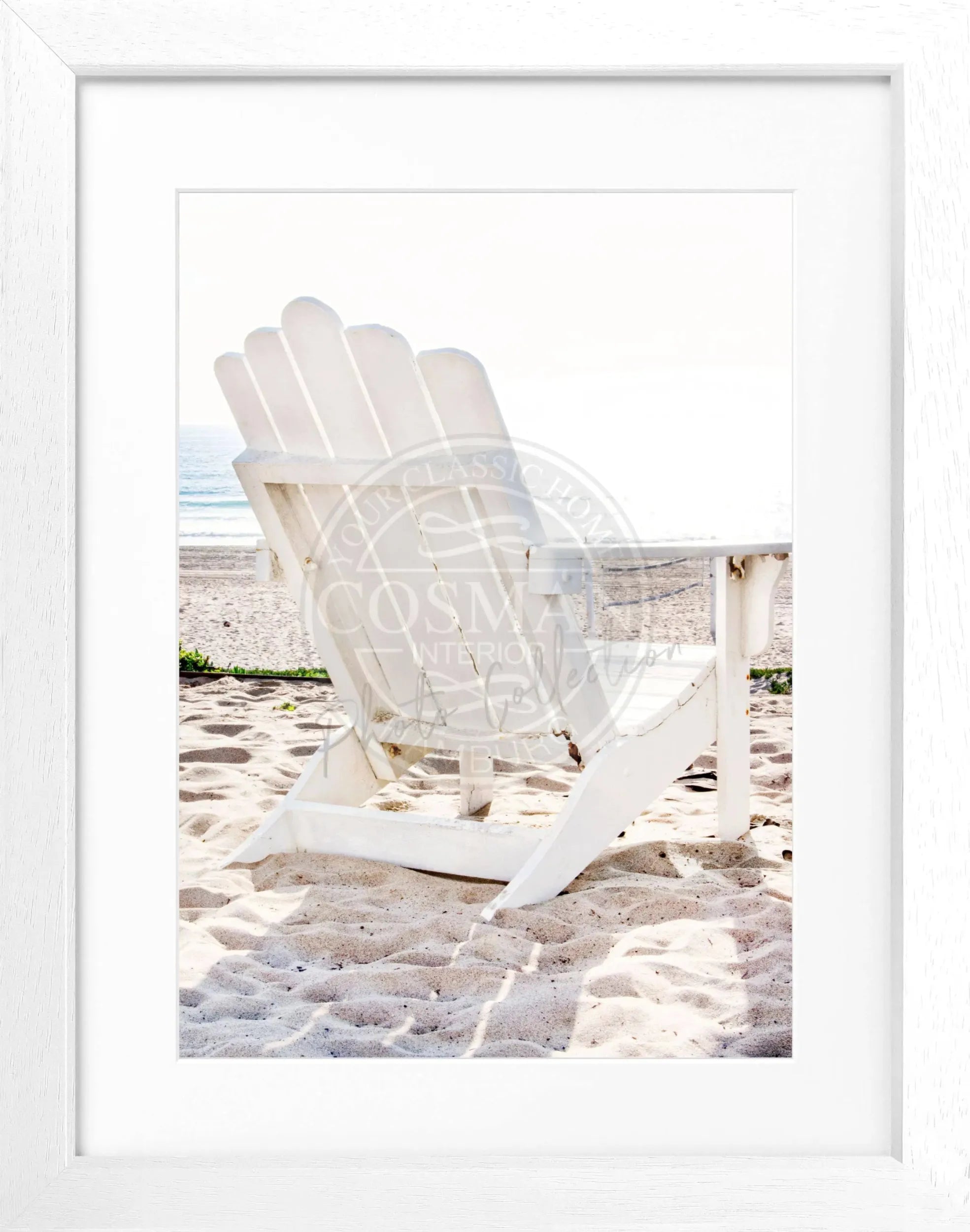Schwarz-weiß Poster mit Rahmen von Kalifornien und Deckchair, von Cosman-Photocollection, 25x31 cm, Wanddekoration