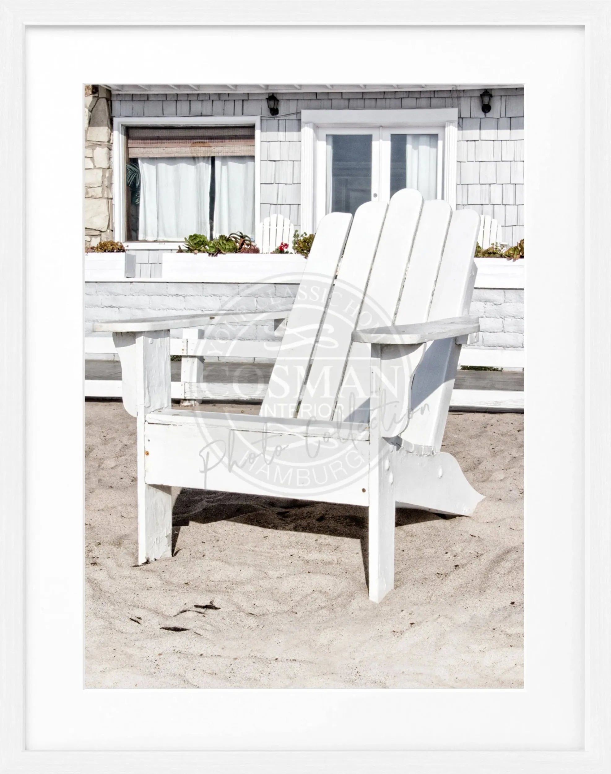 Schwarz-weiß Poster mit Rahmen, Kalifornien Deckchair Motiv, 25x31 cm, von Cosman-Photocollection, Wanddekoration