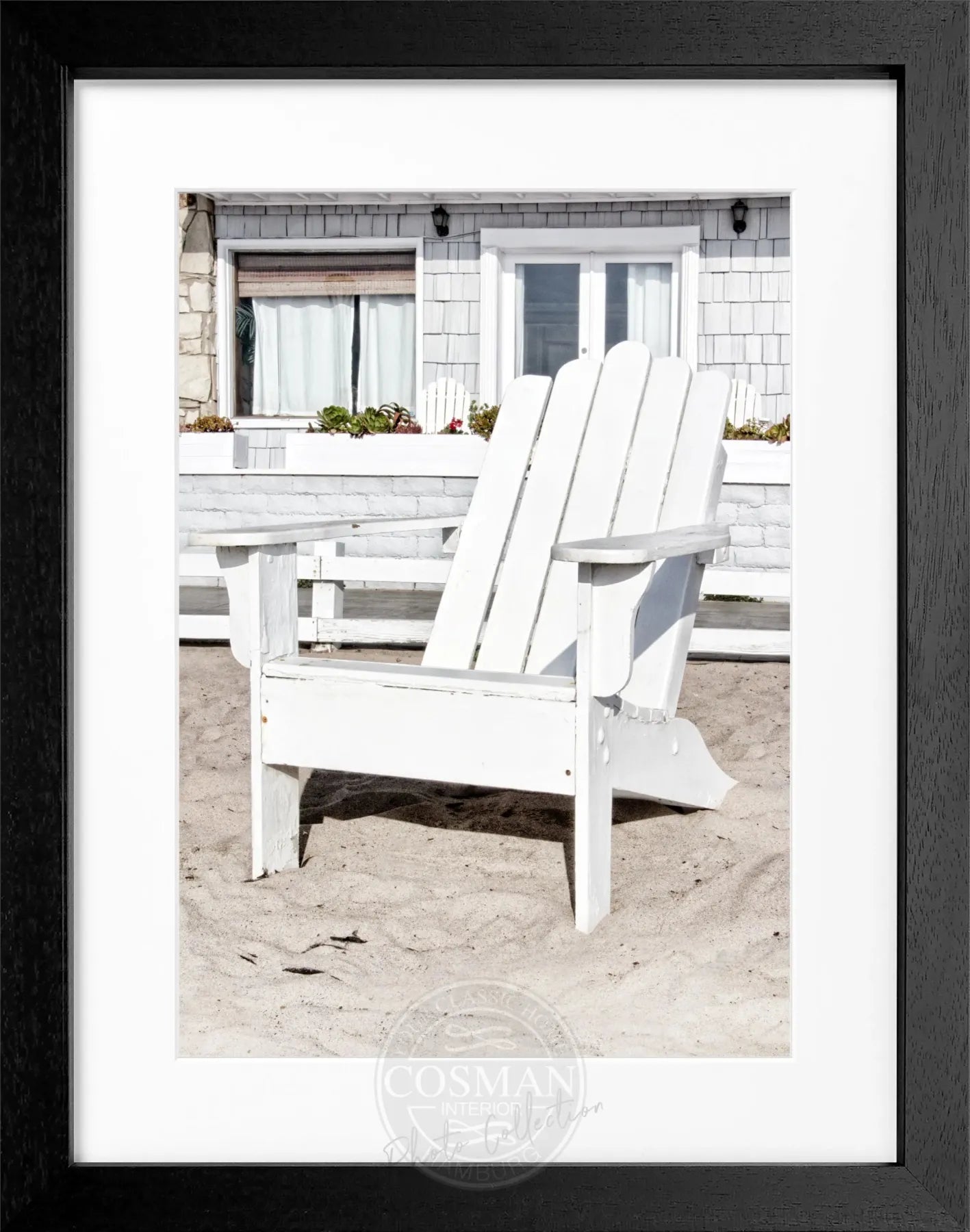 Schwarz-weiß Poster mit Rahmen, Kalifornien Deckchair Motiv, 25x31cm, von Cosman-Photocollection