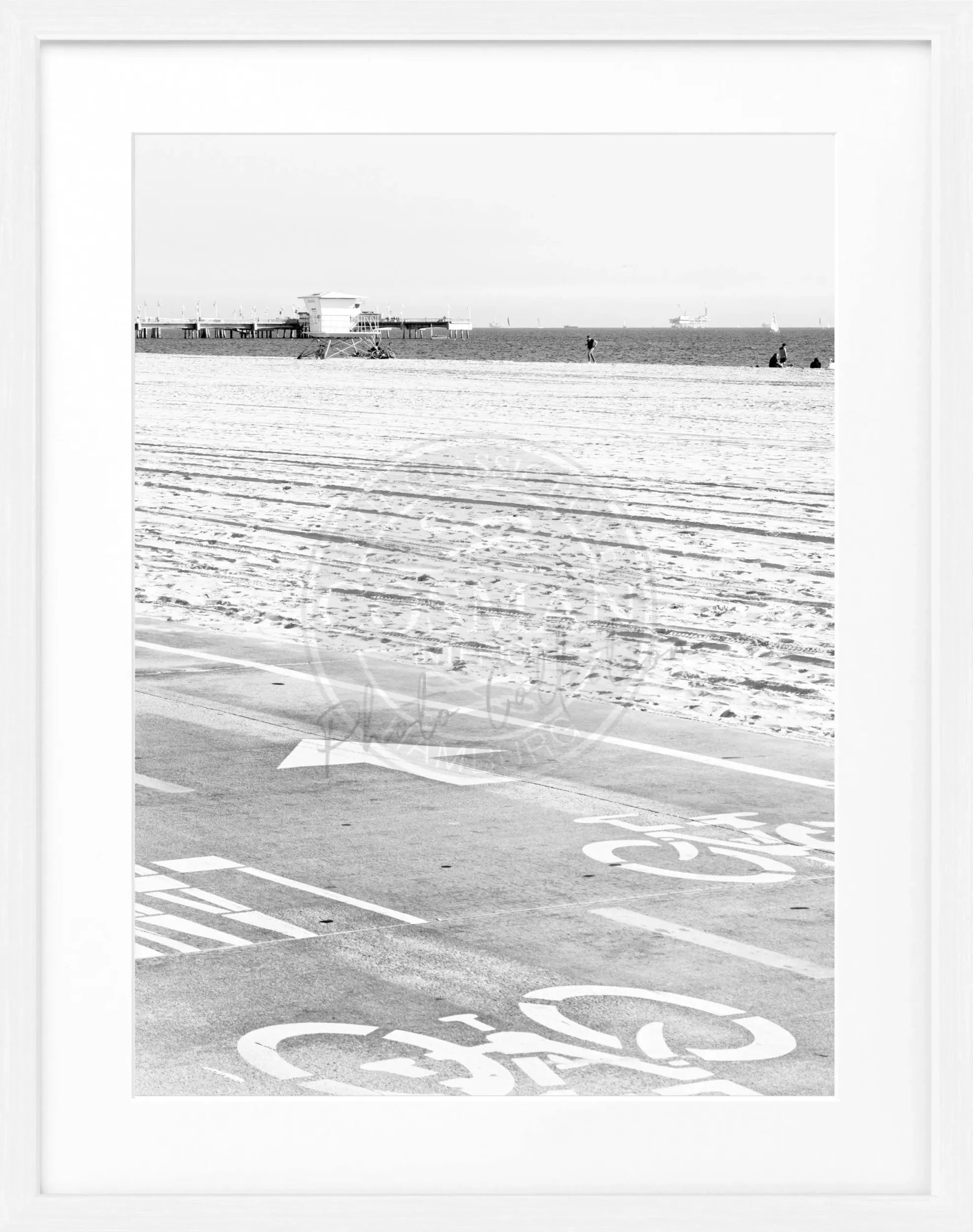 Schwarz-weiß Poster mit Rahmen von Cosman-Photocollection, Kalifornien Huntington Beach, Motiv in 25x31cm.
