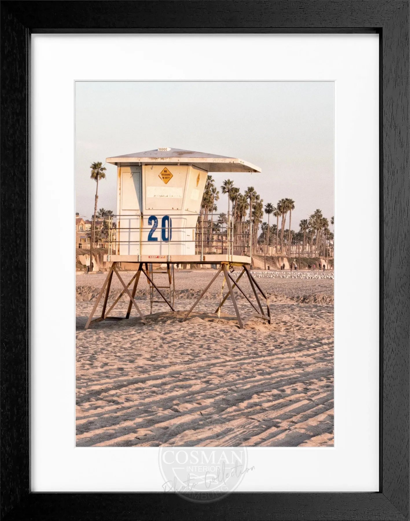 Schwarz-weiß Poster mit Rahmen, Kalifornien Huntington Beach Lifeguard, Cosman-Photocollection, 25x31cm, Wanddekoration