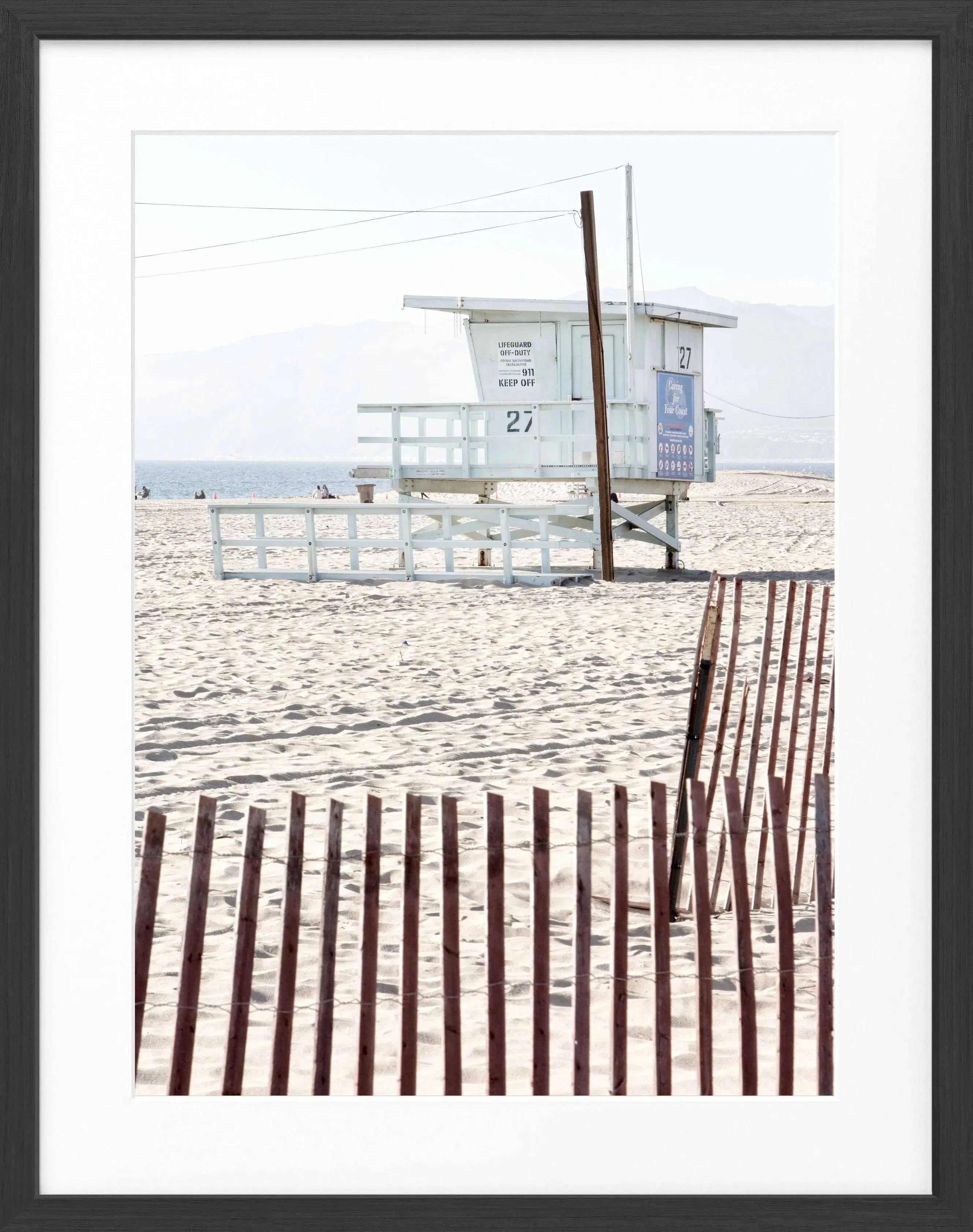 Schwarz-weiß Poster mit Rahmen, Kalifornien Lifeguard-Motiv, 25x31cm, von Cosman-Photocollection