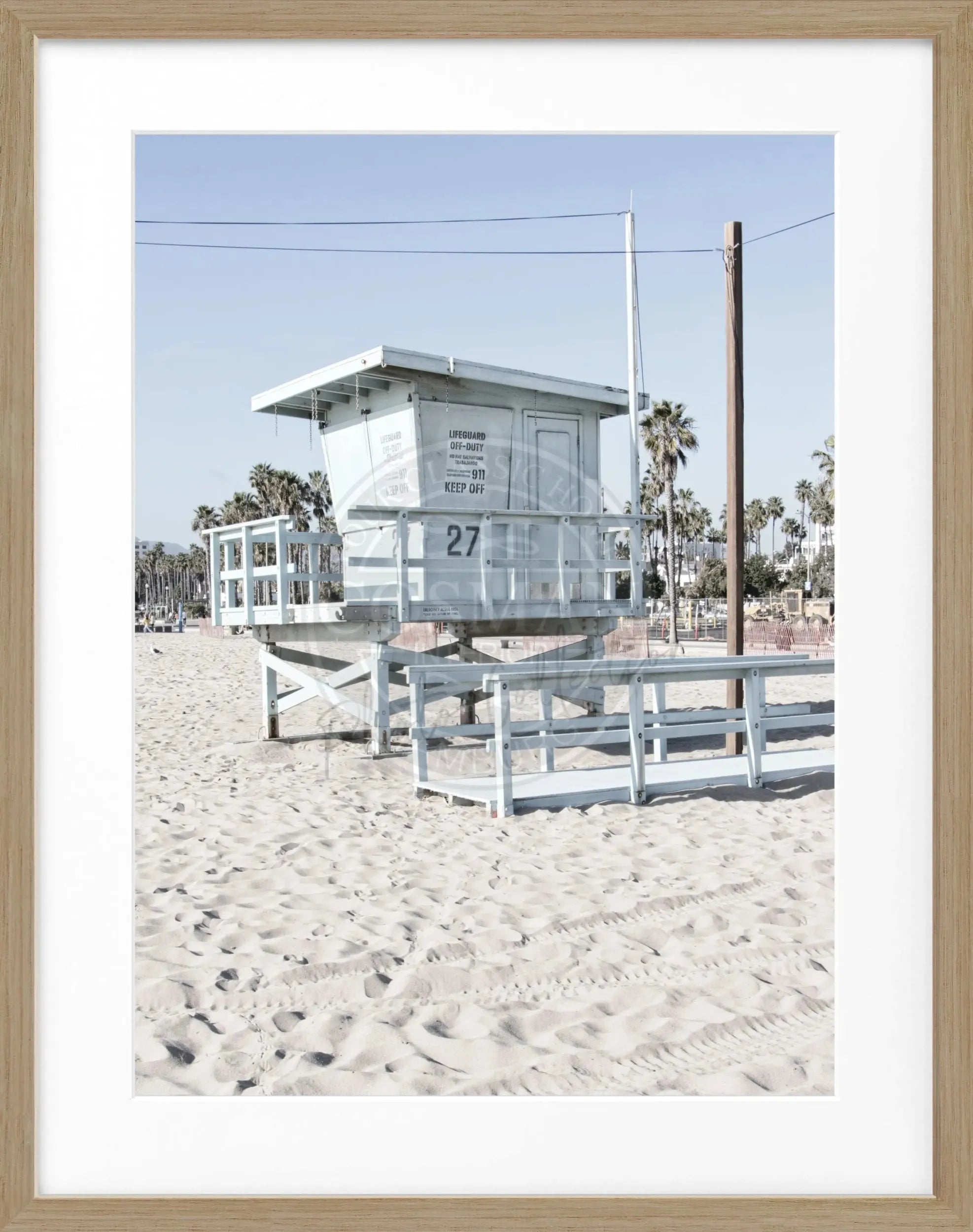 Schwarz-weiß Poster mit Rahmen, Kalifornien Lifeguard Motiv, 25x31cm, von Cosman-Photocollection