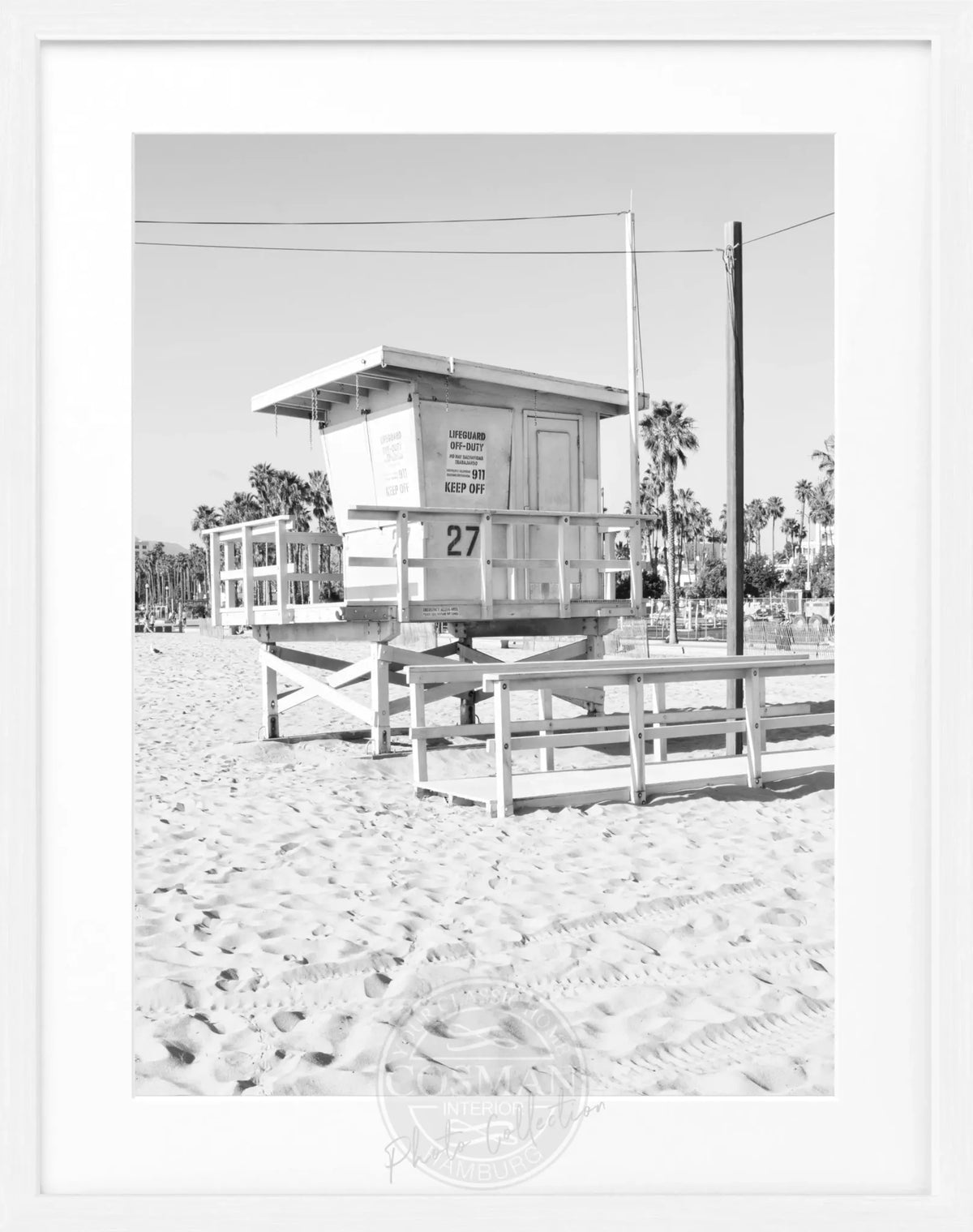 Schwarz-weiß Poster mit Rahmen, Kalifornien Lifeguard Motiv, 25x31cm, von Cosman-Photocollection, Wanddekoration