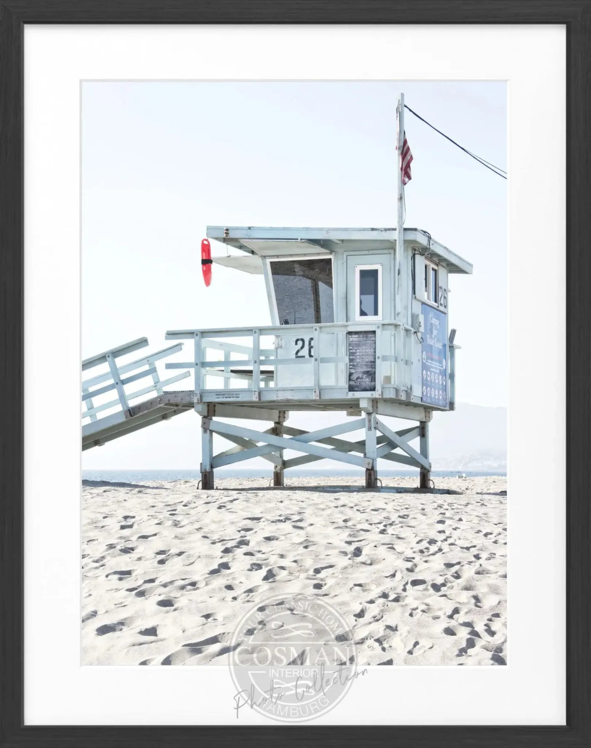 Schwarz-weiß Poster mit Rahmen, Kalifornien Lifeguard Motiv, 25x31 cm, von Cosman-Photocollection