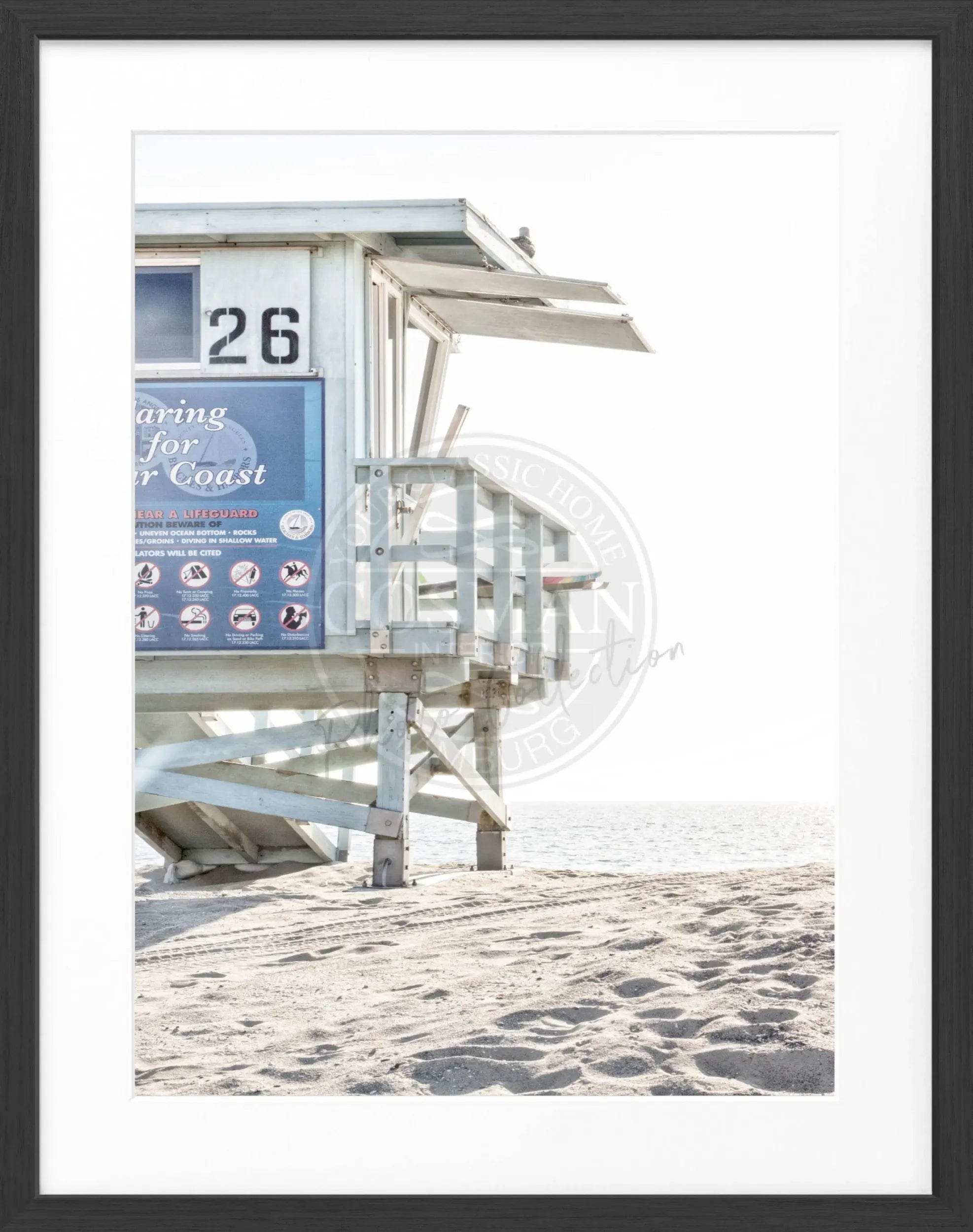 Schwarz-weiß Poster mit Rahmen von Cosman-Photocollection, Kalifornien Lifeguard-Motiv, 25x31 cm, Wandbild, Fotokunst