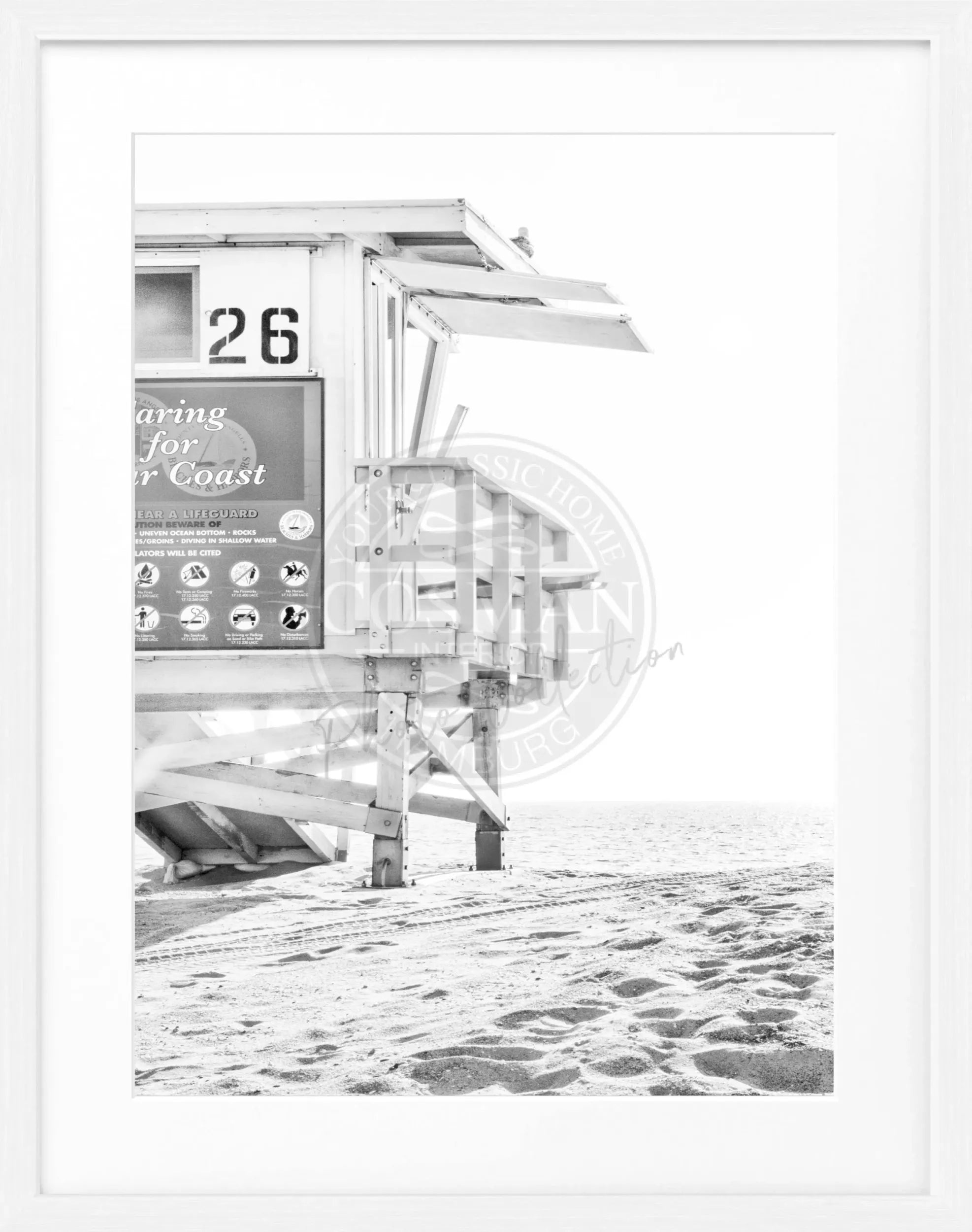 Schwarz-weiß Poster mit Rahmen, Kalifornien Lifeguard Motiv, von Cosman-Photocollection, 25x31 cm, Wanddeko