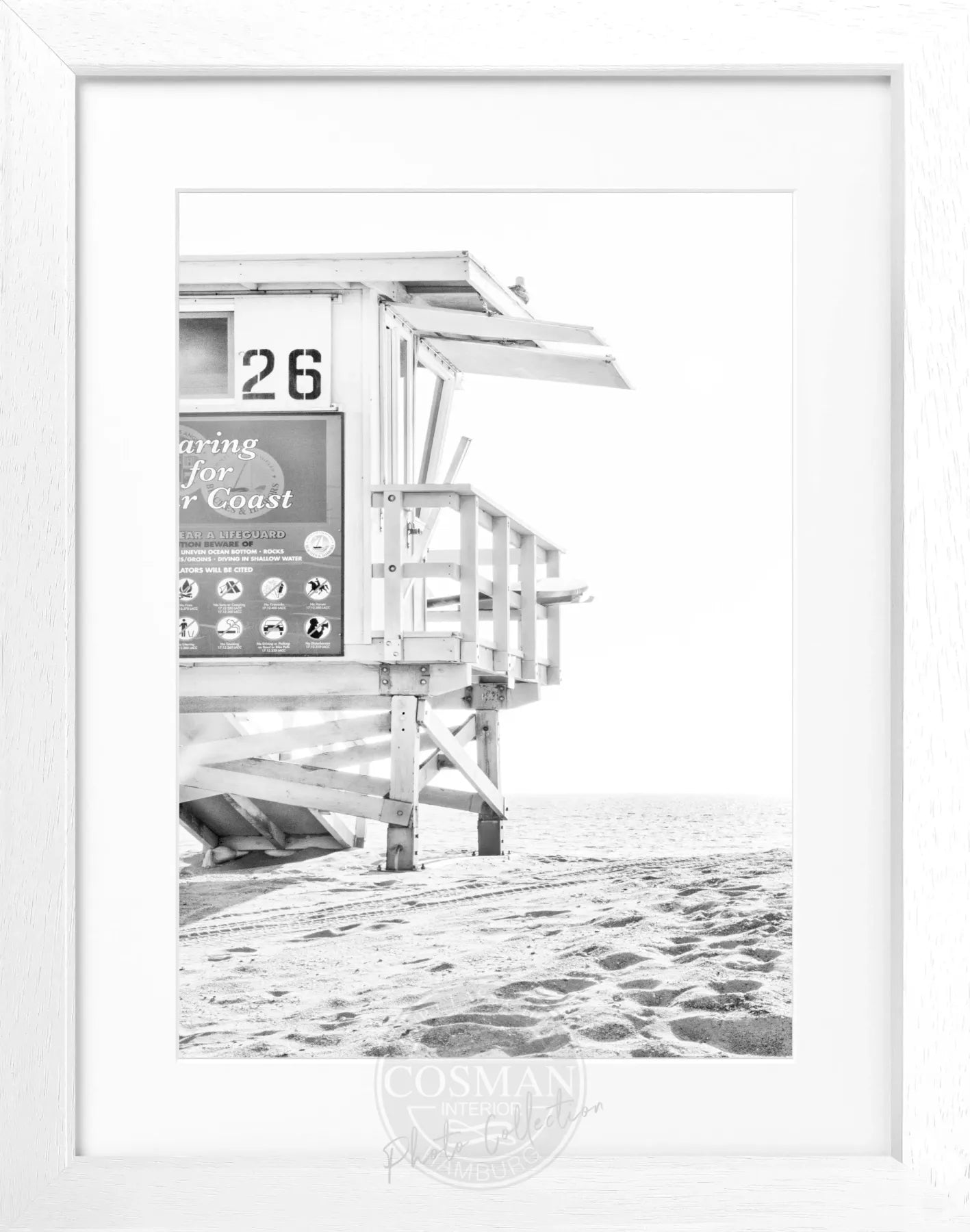 Schwarz-weiß Poster mit Rahmen, Kalifornien Lifeguard Motiv, von Cosman-Photocollection, 25x31 cm, dekoratives Wandbild