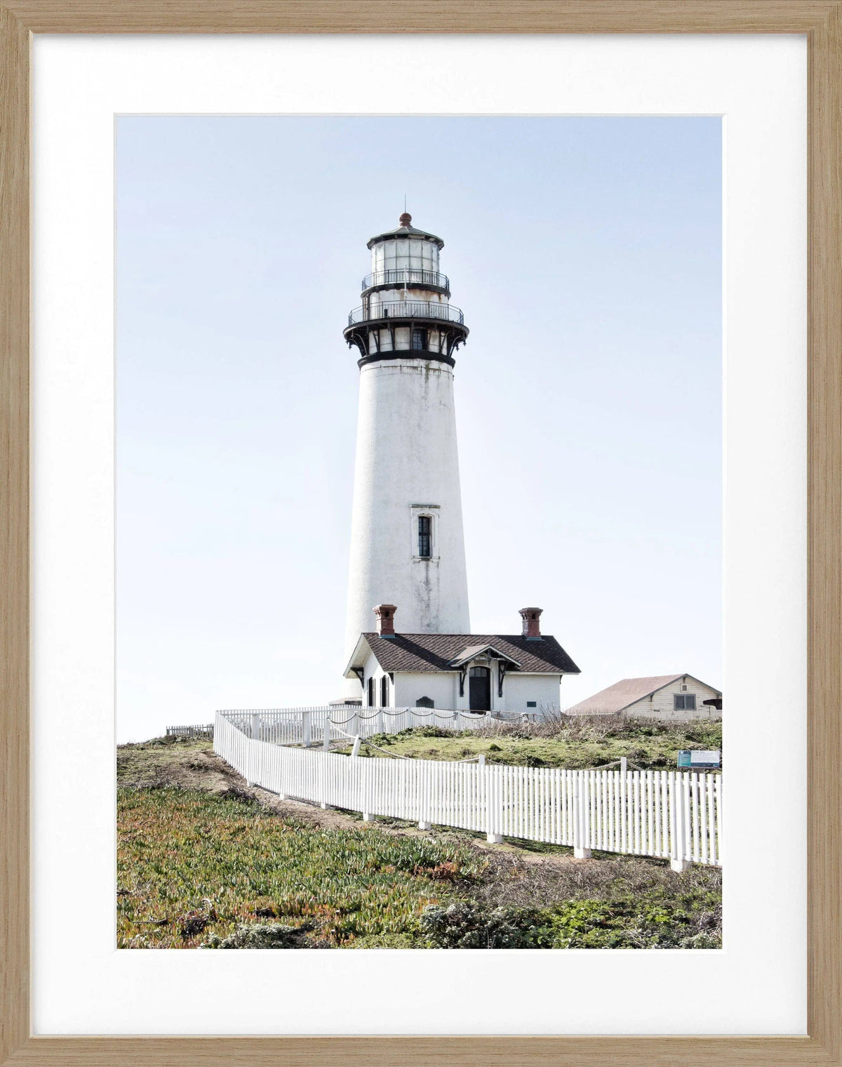 Schwarz-weiß Poster mit Rahmen, Kalifornien Leuchtturm Pigeon Point, von Cosman-Photocollection, 25x31cm, Wanddekoration