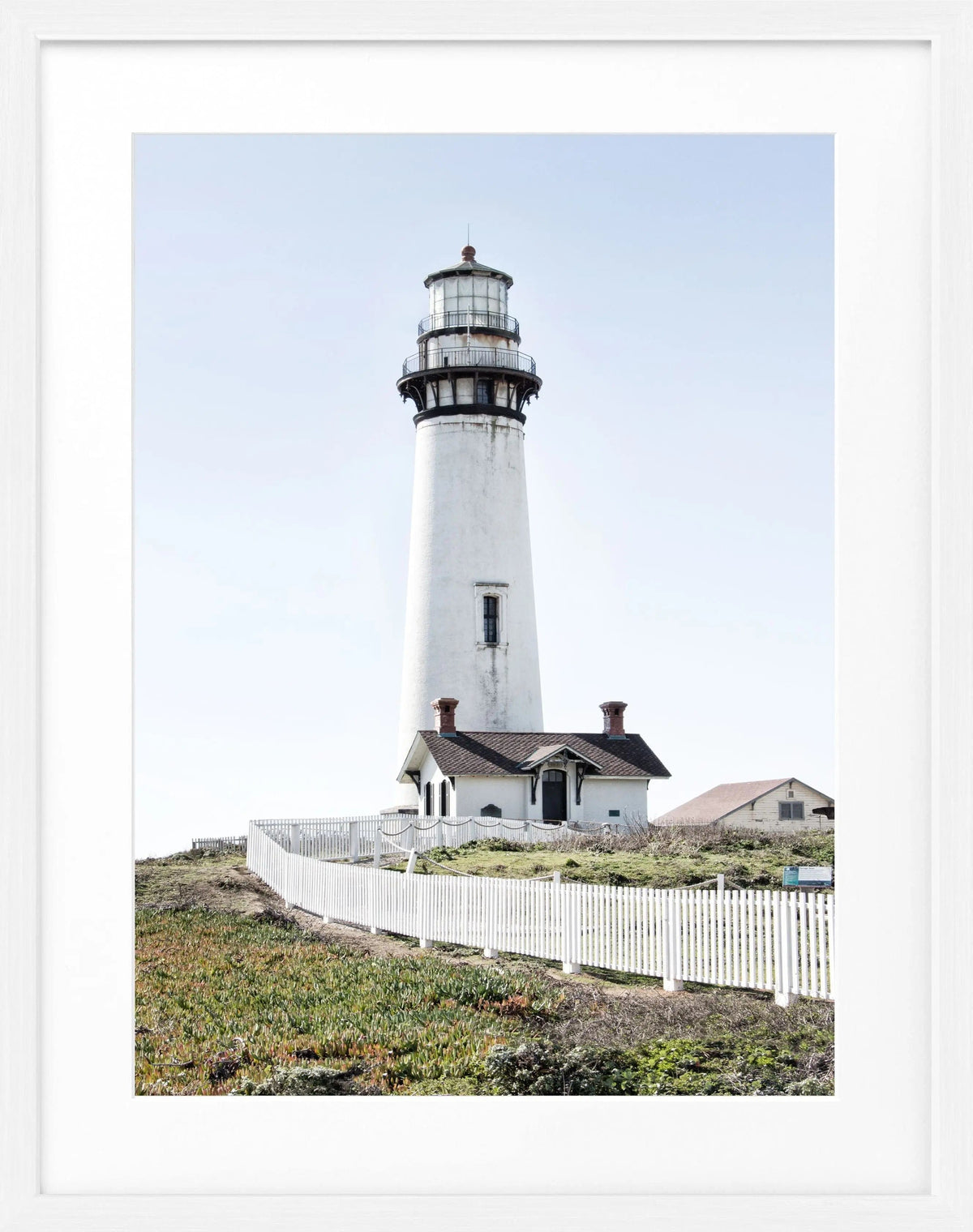 Schwarz-weißer Poster mit Rahmen, Kalifornien Lighthouse Pigeon Point, von Cosman-Photocollection, 25x31 cm, Meeresblick