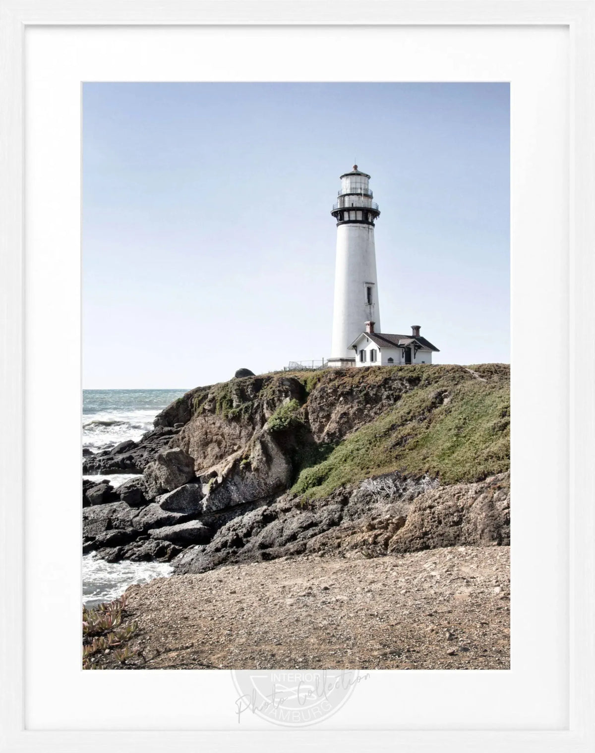 Schwarz-weiß Poster mit Rahmen, Kalifornien Leuchtturm Pigeon Point, von Cosman-Photocollection, 25x31 cm, Wanddekoration