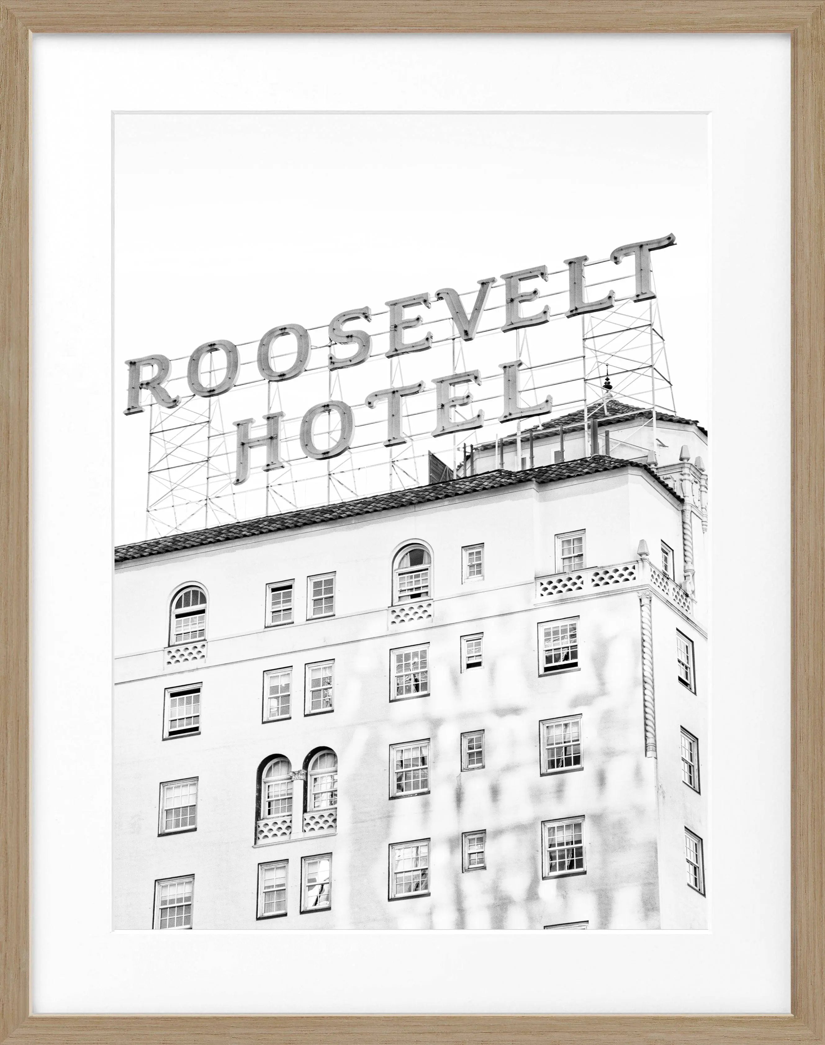 Schwarz-Weiß-Poster mit Rahmen von Cosman-Photocollection, Kalifornien Los Angeles Roosevelt Hotel, 25x31 cm, elegantes Wandbild