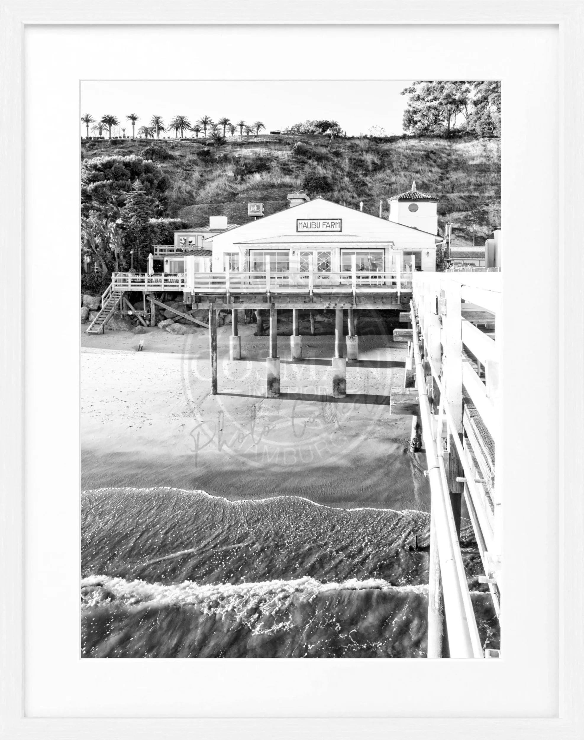 Schwarz-weiß Poster mit Rahmen, Kalifornien Malibu Beach Pier, von Cosman-Photocollection, 25x31 cm, Meeresküsten-Motiv