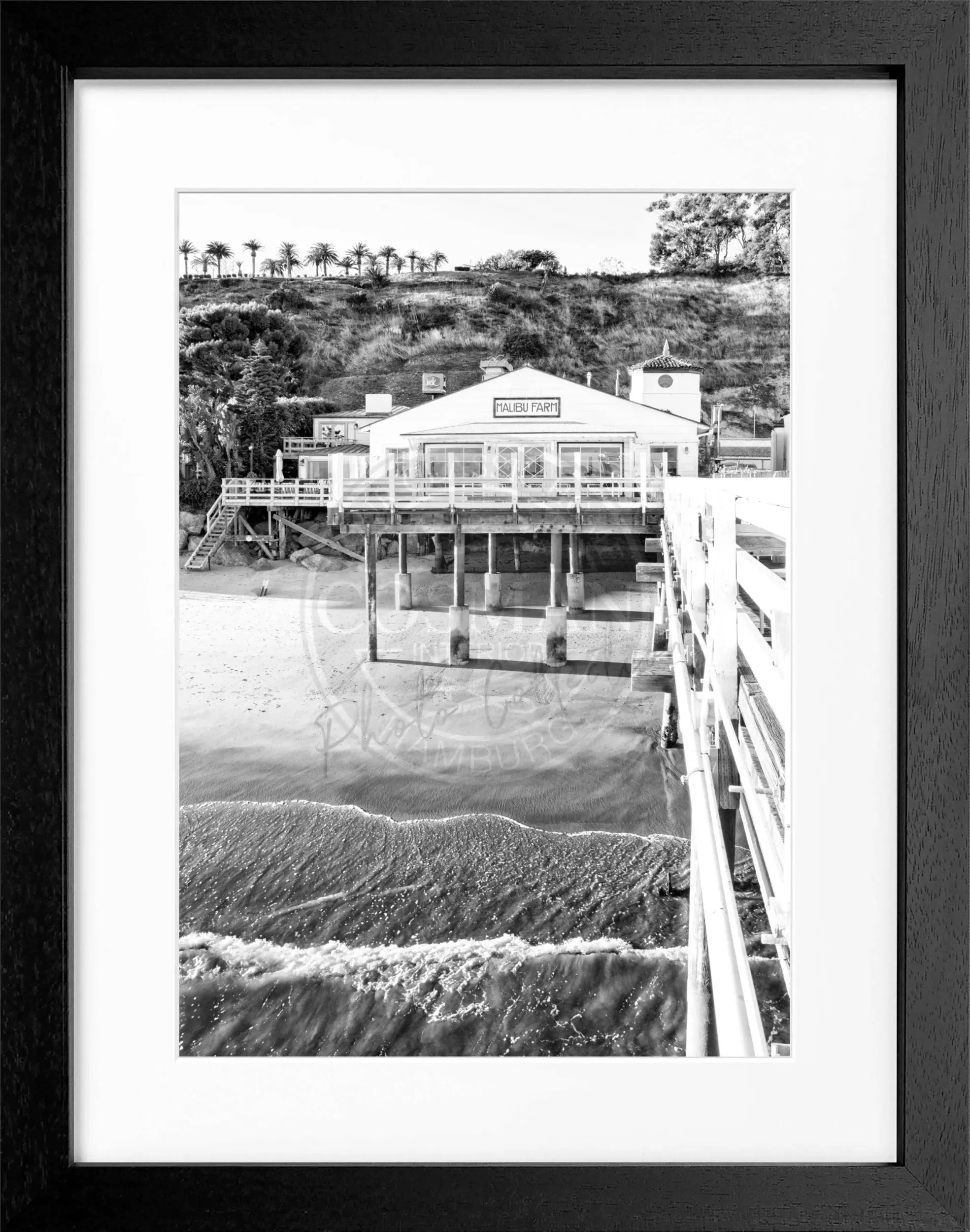 Schwarz-weiß Poster mit Rahmen, Kalifornien Malibu Beach Pier, Cosman-Photocollection, 25x31cm, Strandmotiv