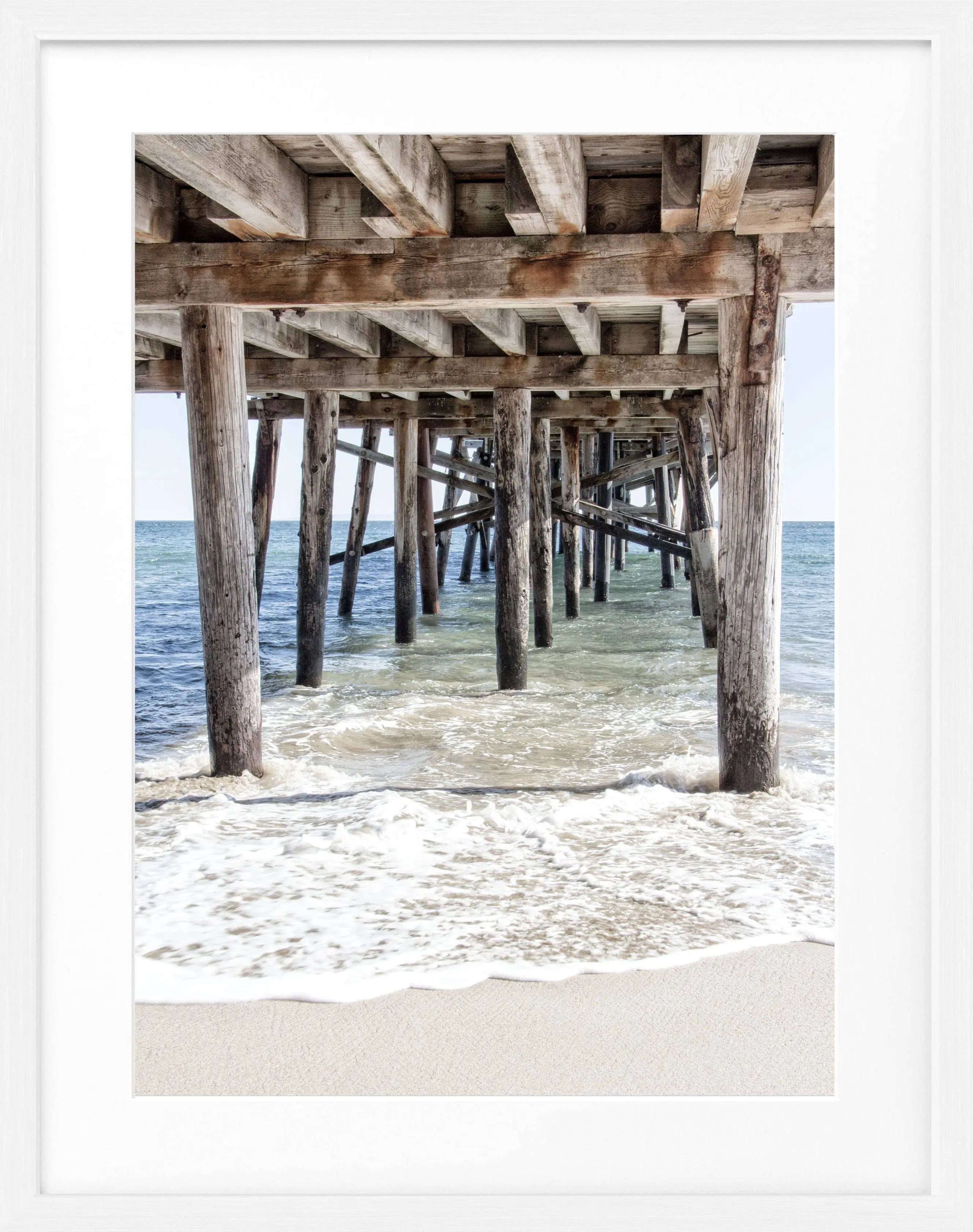 Schwarz-weiß Poster mit Rahmen, Kalifornien Malibu Pier Motiv, von Cosman-Photocollection, 25x31 cm, dekoratives Wandbild