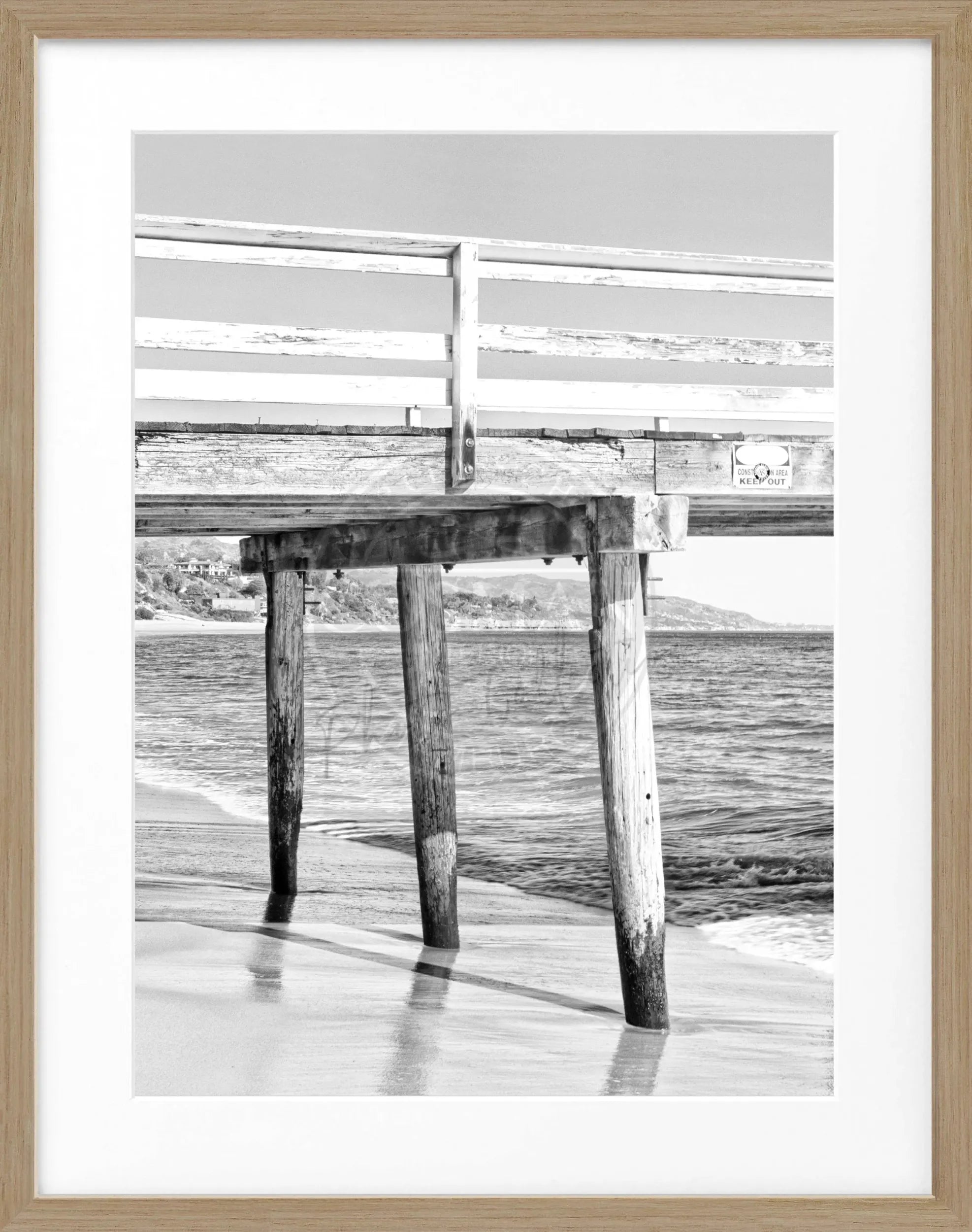 Schwarz-weiß Poster mit Rahmen von Kalifornien Malibu Pier, Cosman-Photocollection, 25x31 cm, maritime Küstenlandschaft