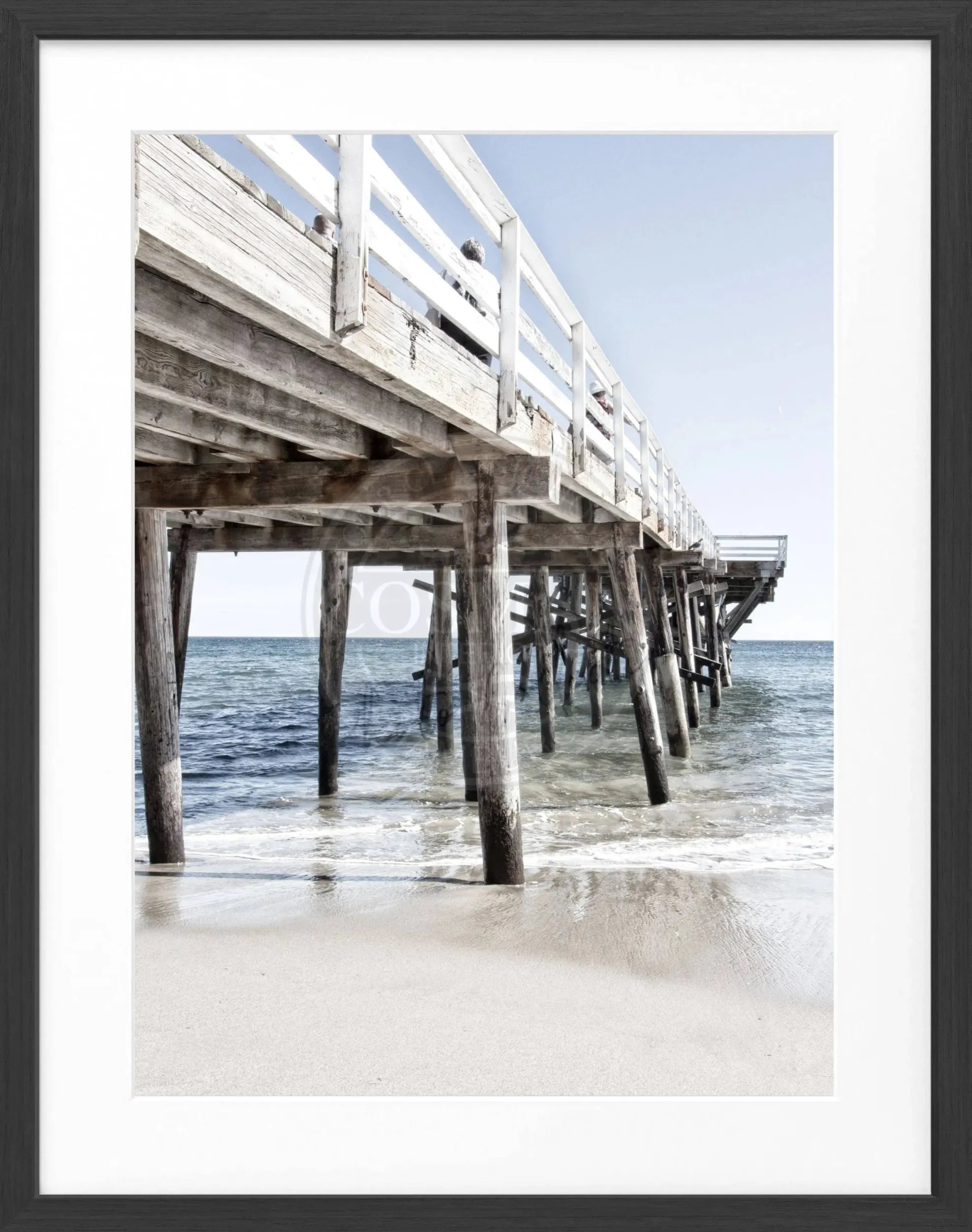 Schwarz-weiß Poster mit Rahmen, Kalifornien Malibu Pier Motiv, von Cosman-Photocollection, 25x31 cm, perfektes Wandbild.