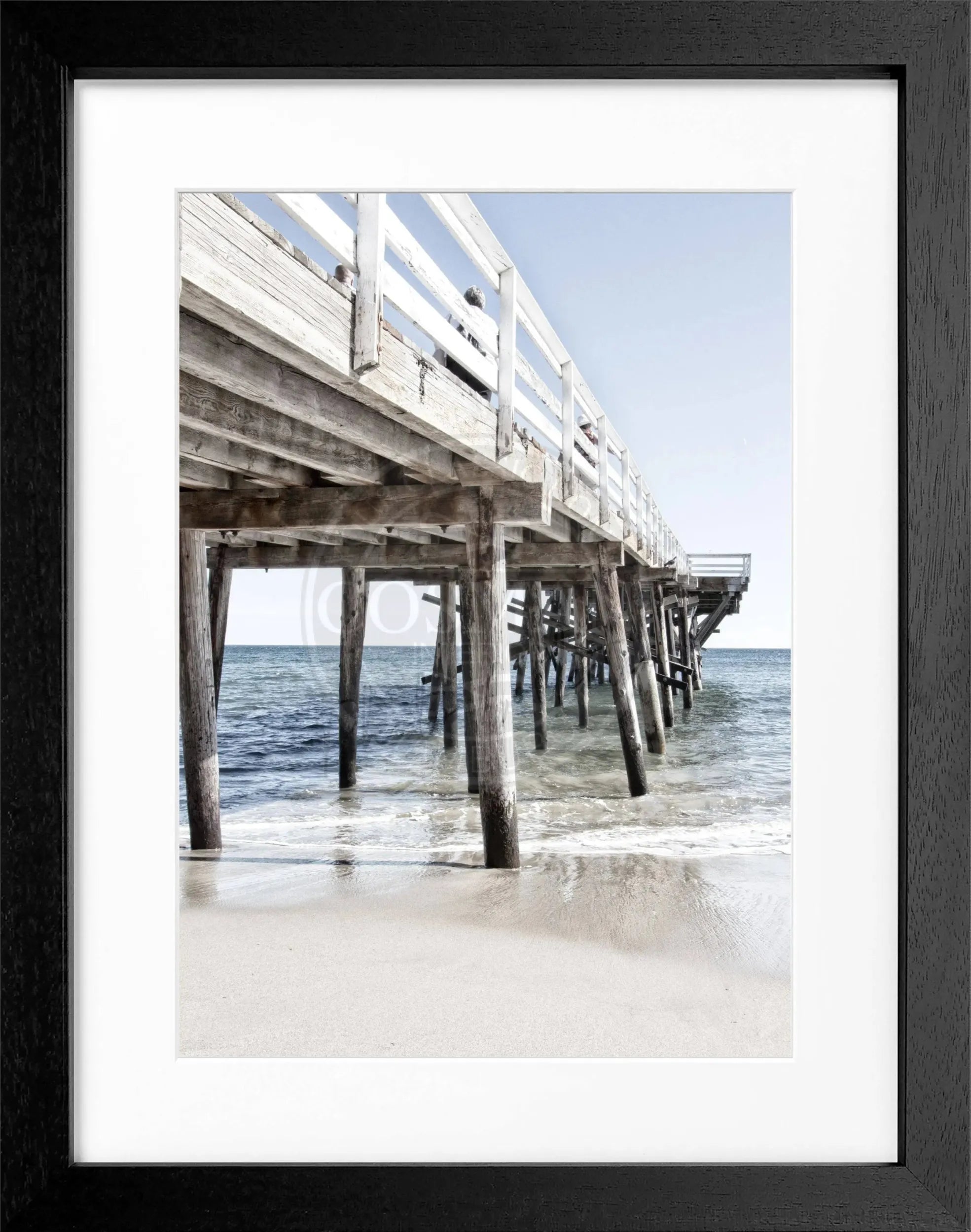 Schwarz-weiß Poster mit Rahmen, Kalifornien Malibu Pier Motiv, 25x31cm, von Cosman-Photocollection, dekoratives Wandbild