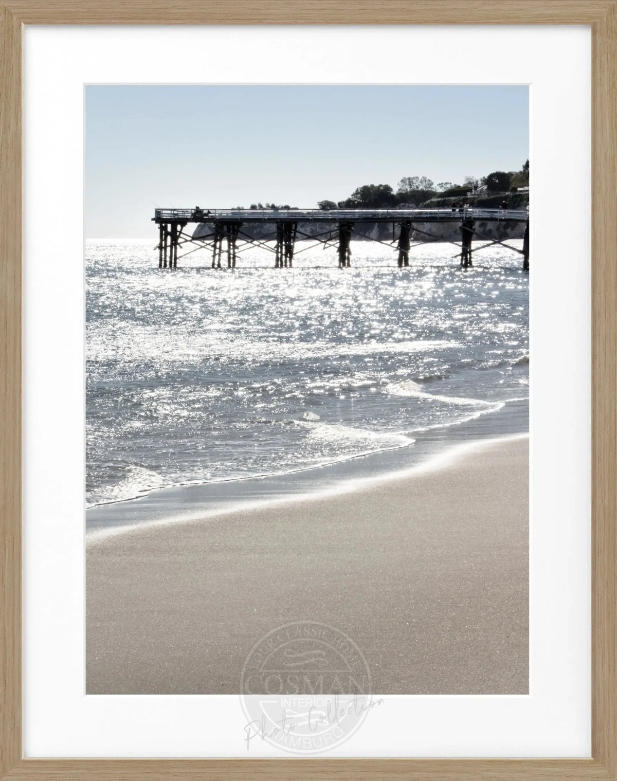Schwarz-weiß Poster mit Rahmen, Kalifornien Malibu Pier, von Cosman-Photocollection, 25x31 cm, Wanddekoration