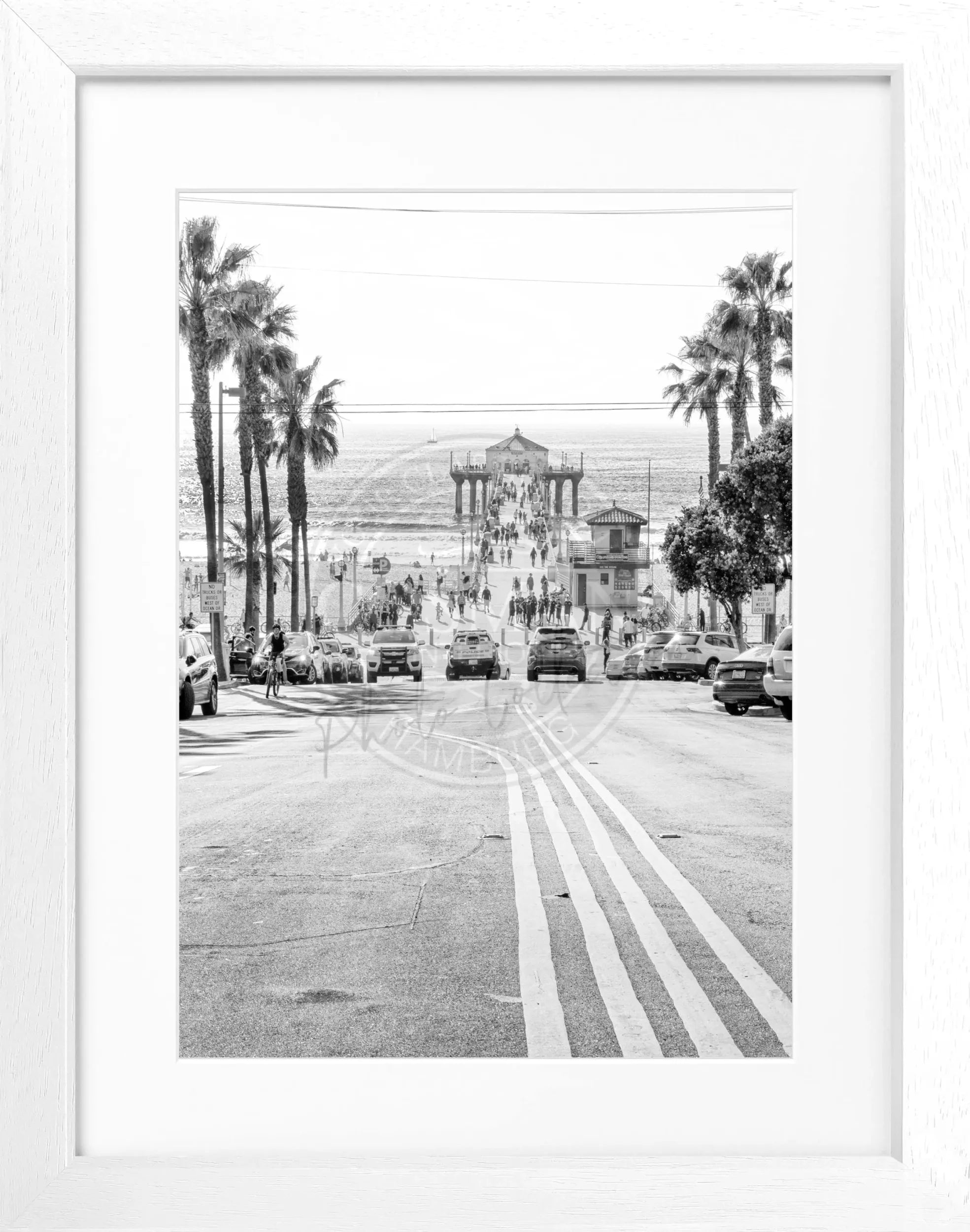 Schwarz-weiß Poster mit Rahmen von Cosman-Photocollection, Kalifornien Manhattan Beach, 25x31 cm, dekoratives Wandbild