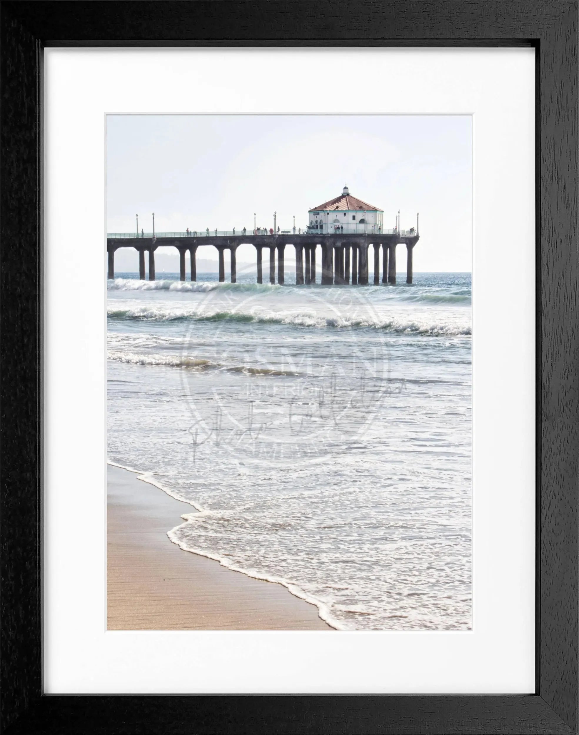 Schwarz-weiß Poster mit Rahmen, Kalifornien Manhattan Beach Pier, von Cosman-Photocollection, 25x31 cm, dekoratives Wandbild