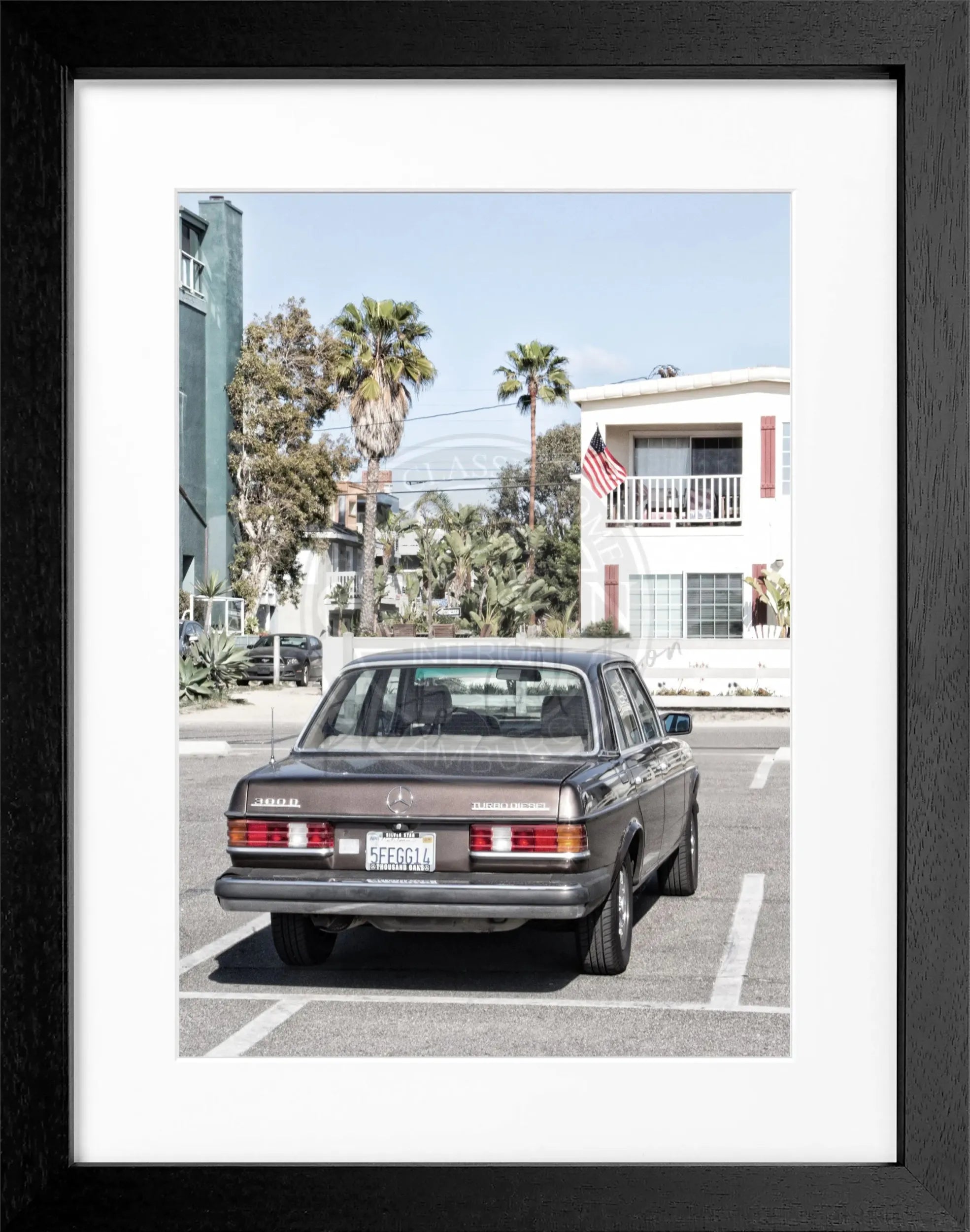 Schwarz-weiß Poster mit Rahmen, Kalifornien-Motiv und Mercedes Classic K120, Maße 25x31cm, von Cosman-Photocollection.